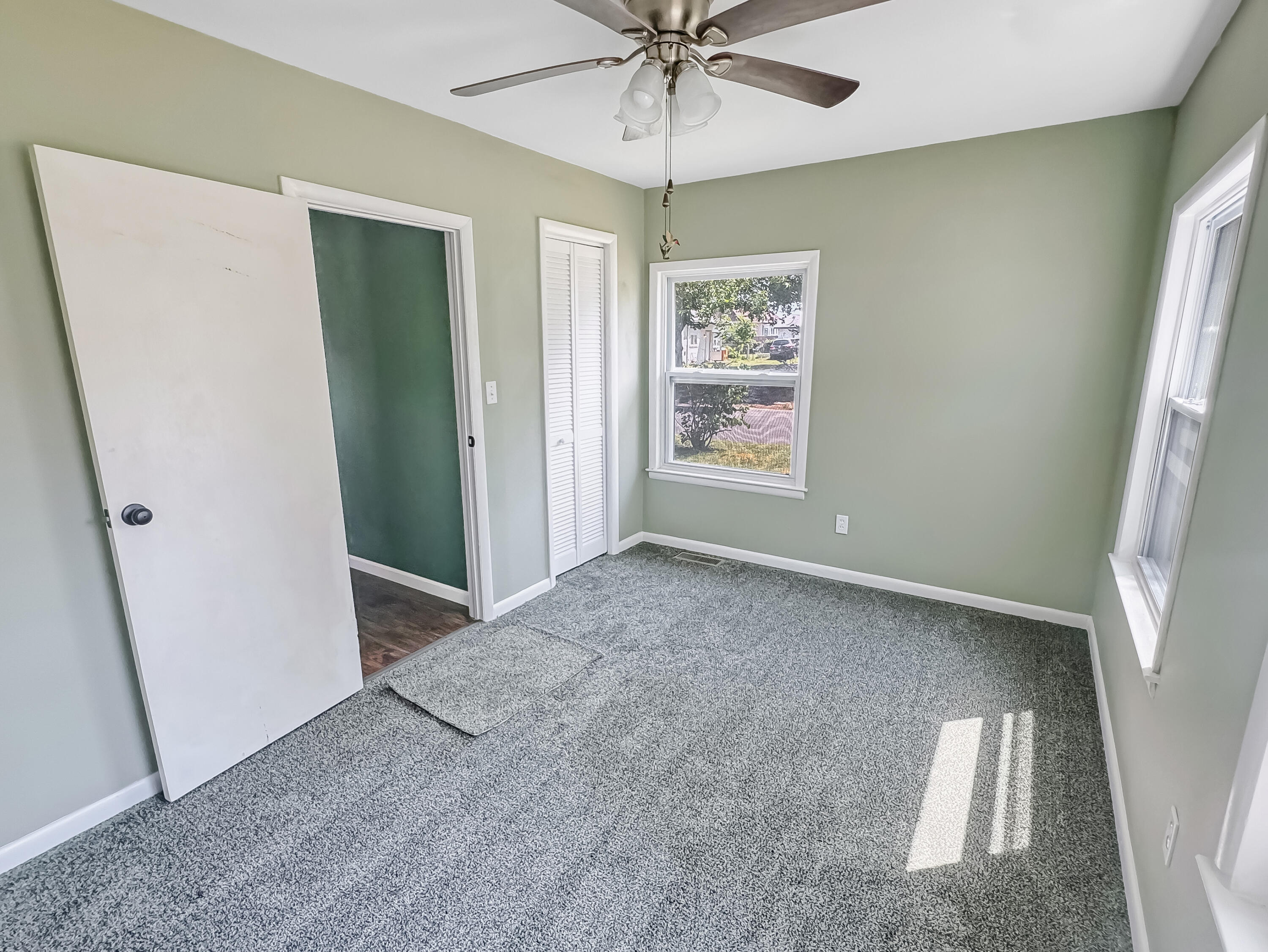 716 Campbell Street Property Photo 12