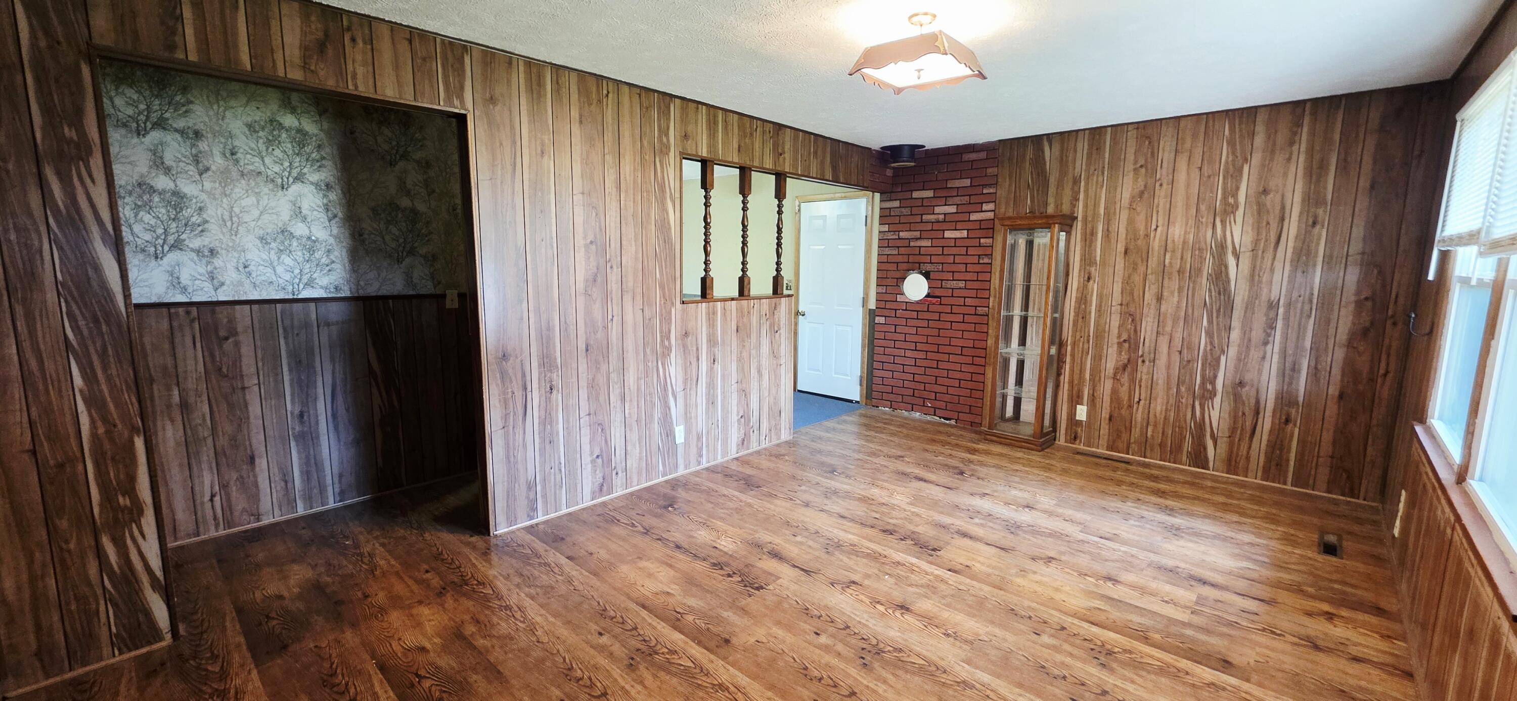 831 Shaffer Street Property Photo 4