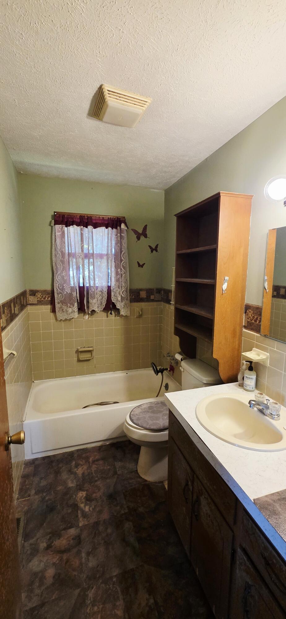 831 Shaffer Street Property Photo 14