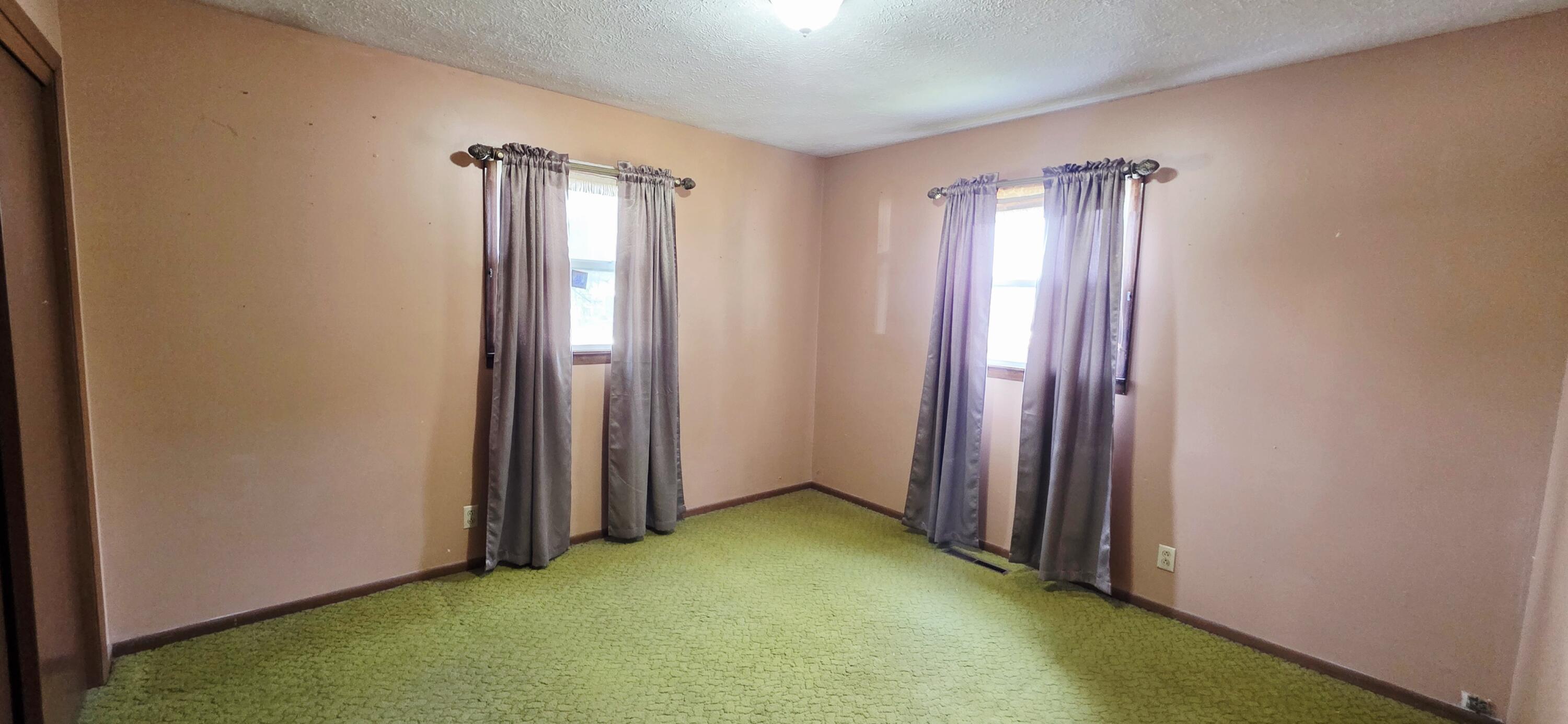 831 Shaffer Street Property Photo 15