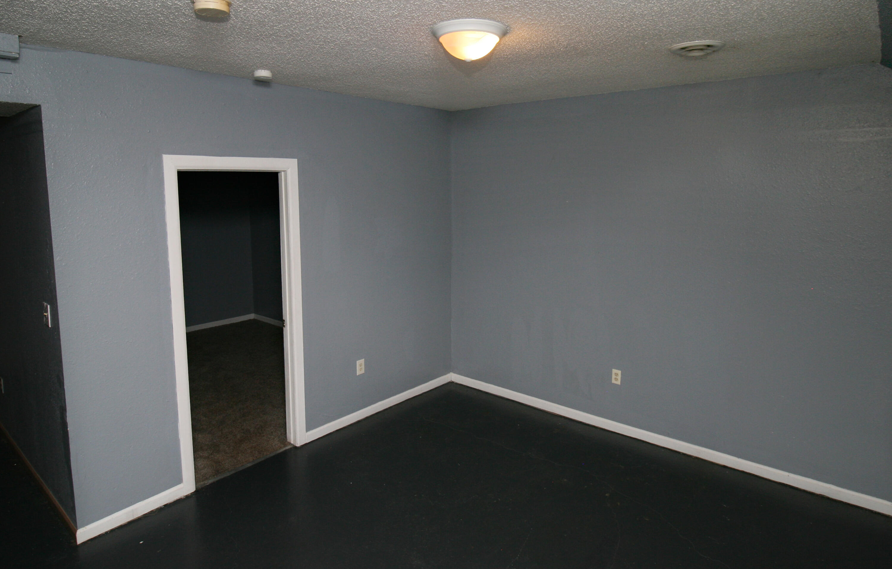 1201 East East Court Property Photo 17