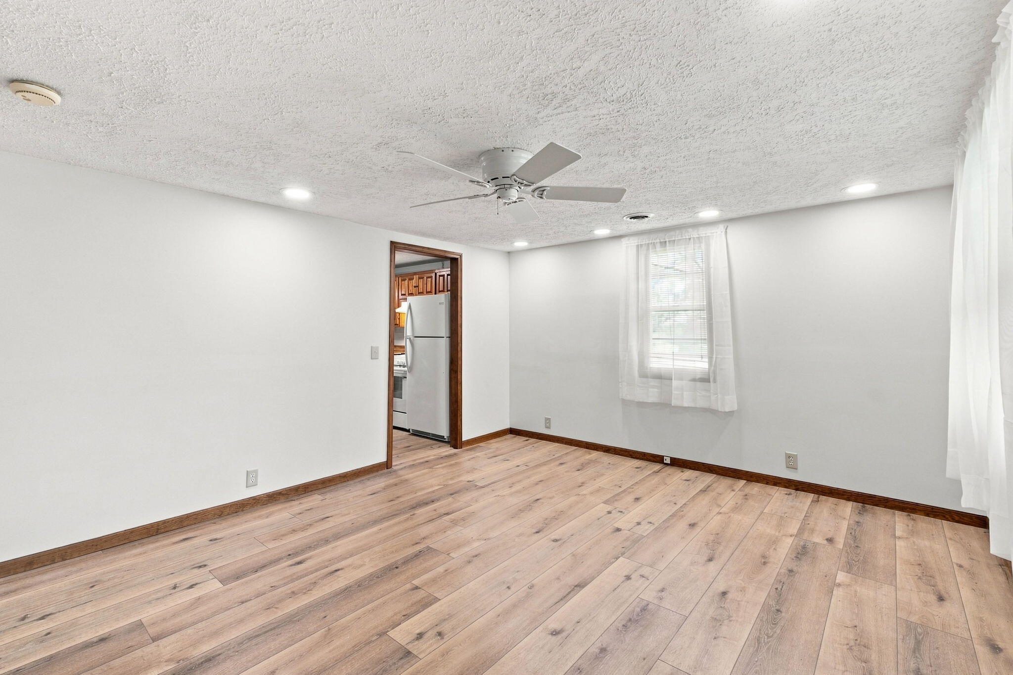 404 North Hartford Avenue Property Photo 7