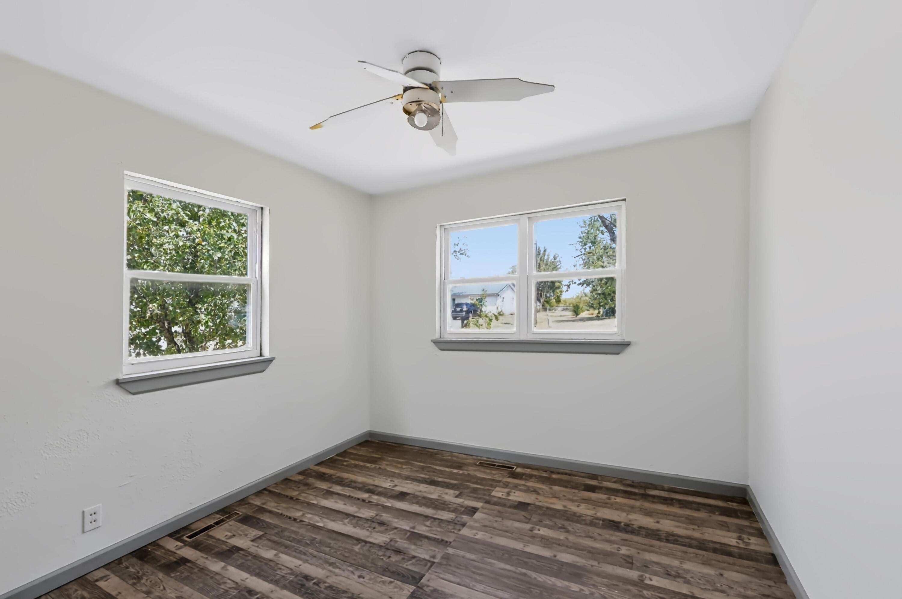 106 Azalea Street Property Photo 28