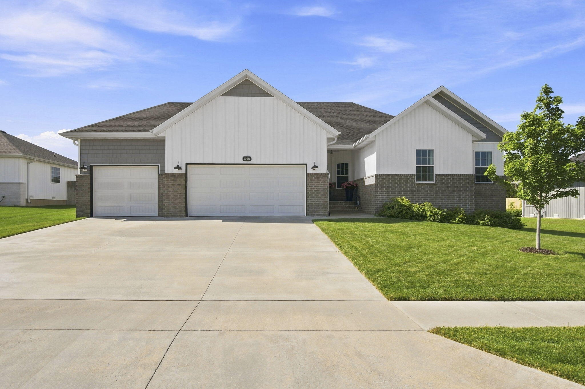 540 Fox Creek Road Property Photo 1
