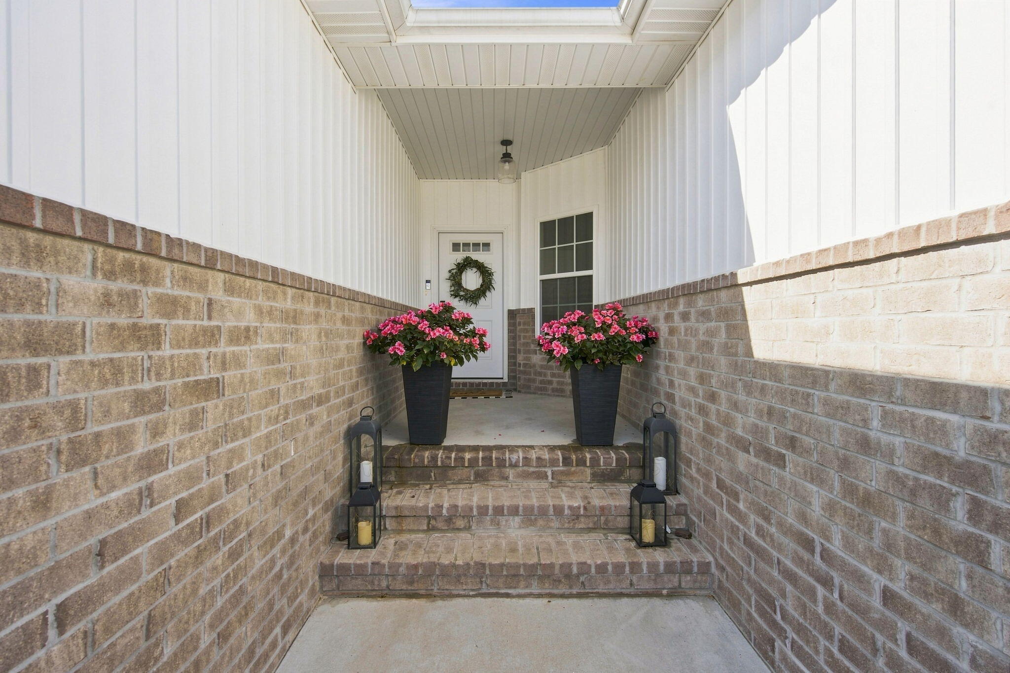 540 Fox Creek Road Property Photo 2