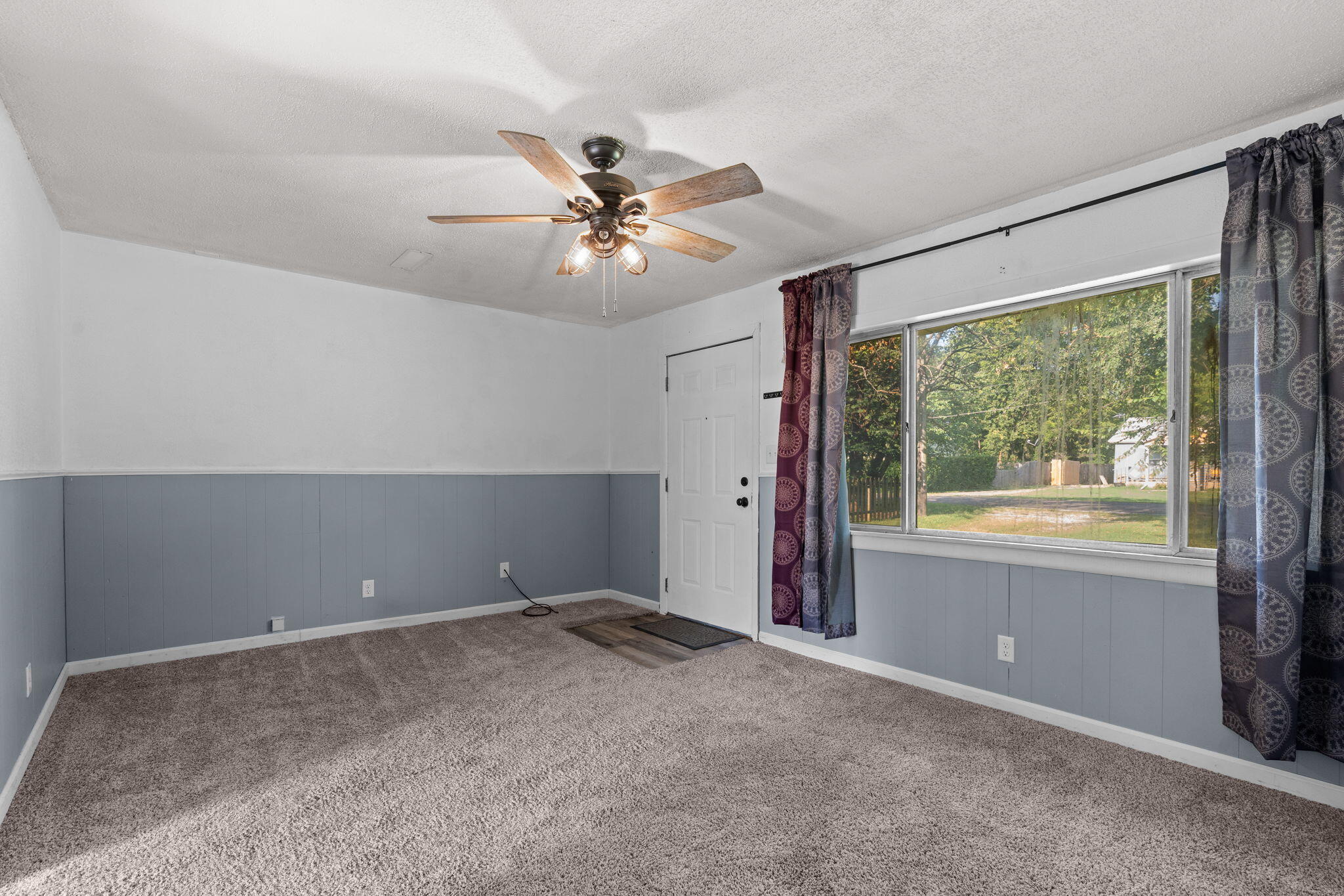 726 North Glenn Avenue Property Photo 5