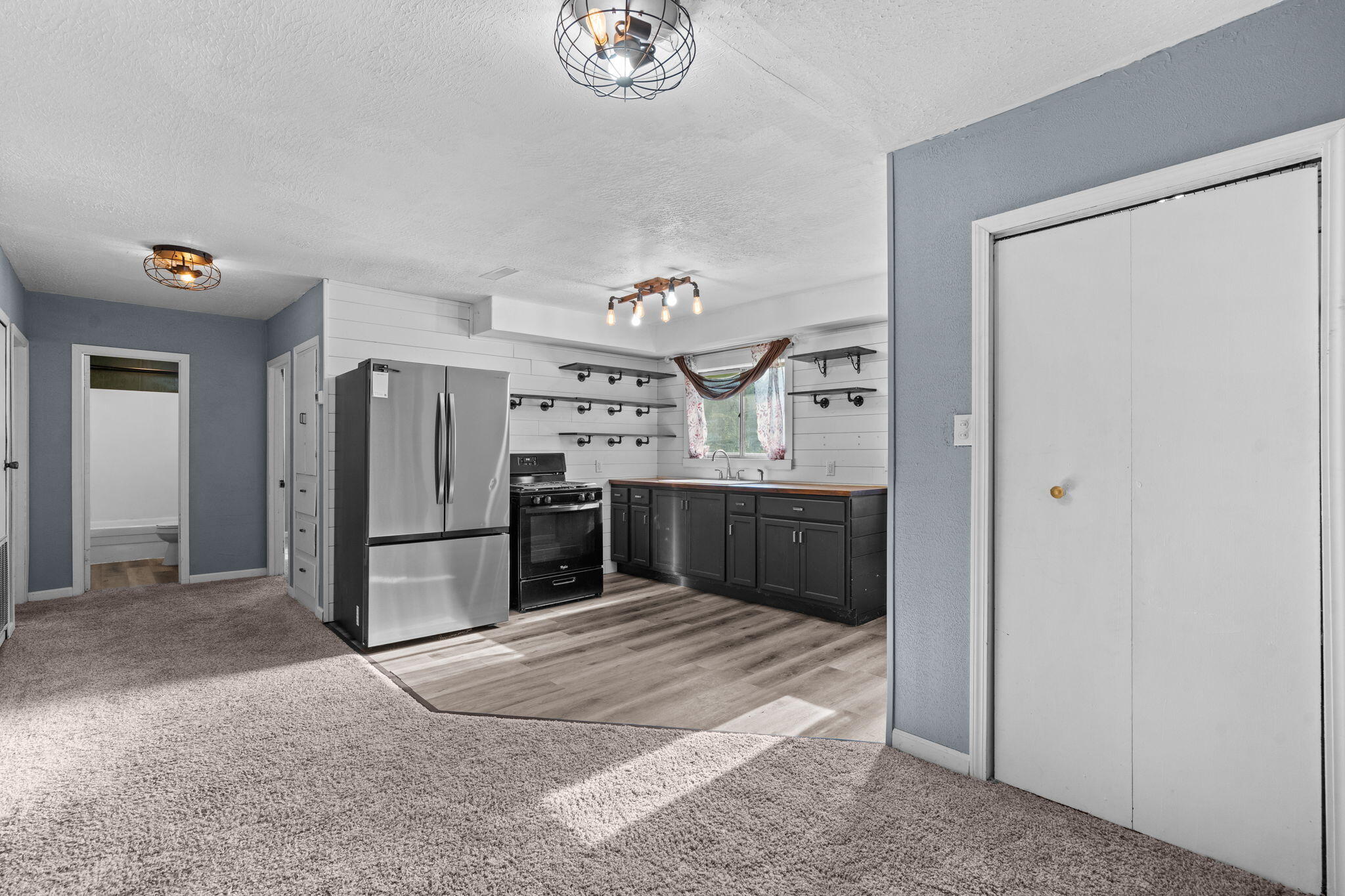 726 North Glenn Avenue Property Photo 11