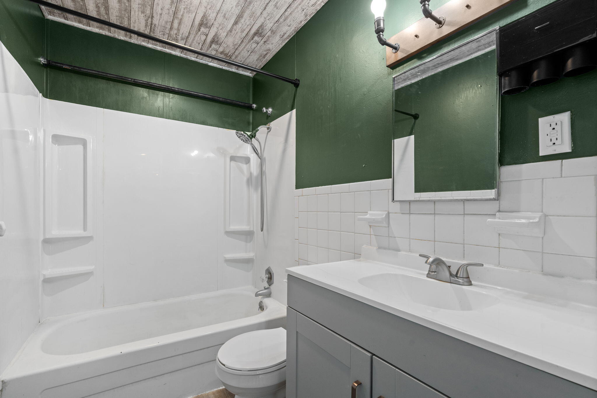 726 North Glenn Avenue Property Photo 14