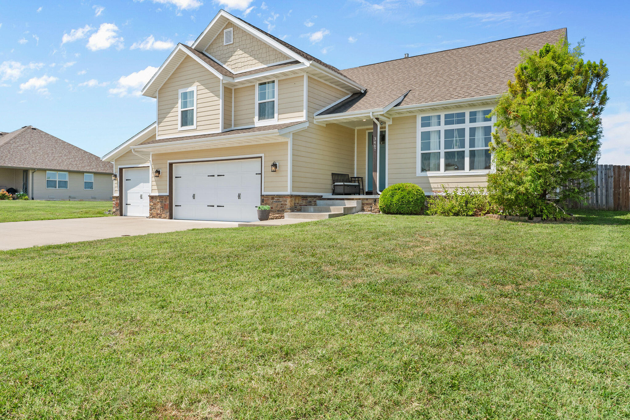 3467 South Valley View Drive Property Photo 4