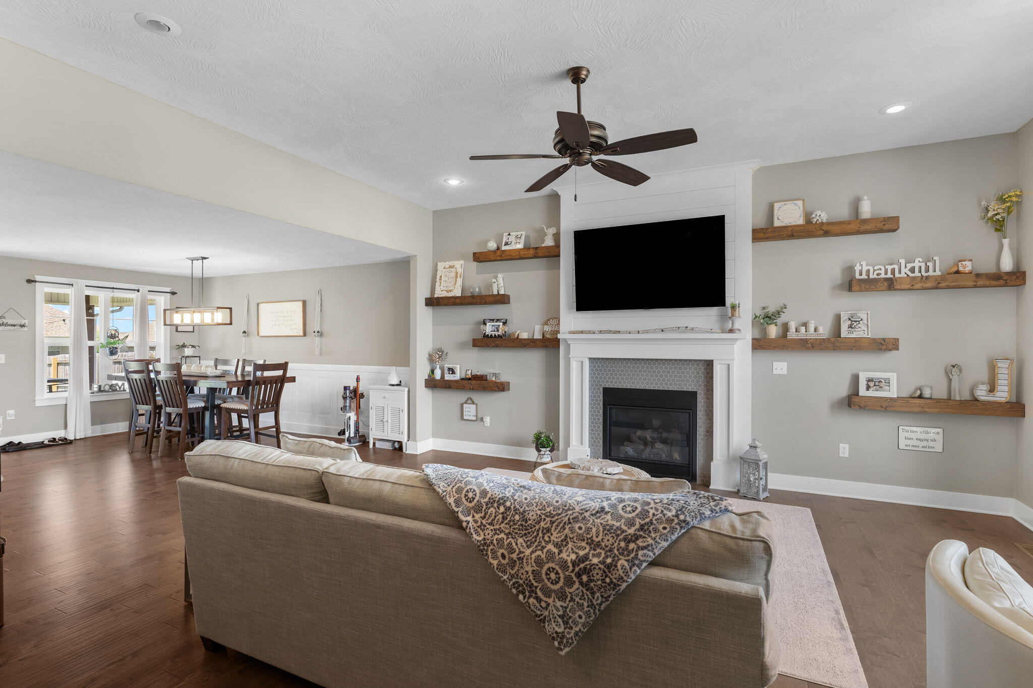 3467 South Valley View Drive Property Photo 10