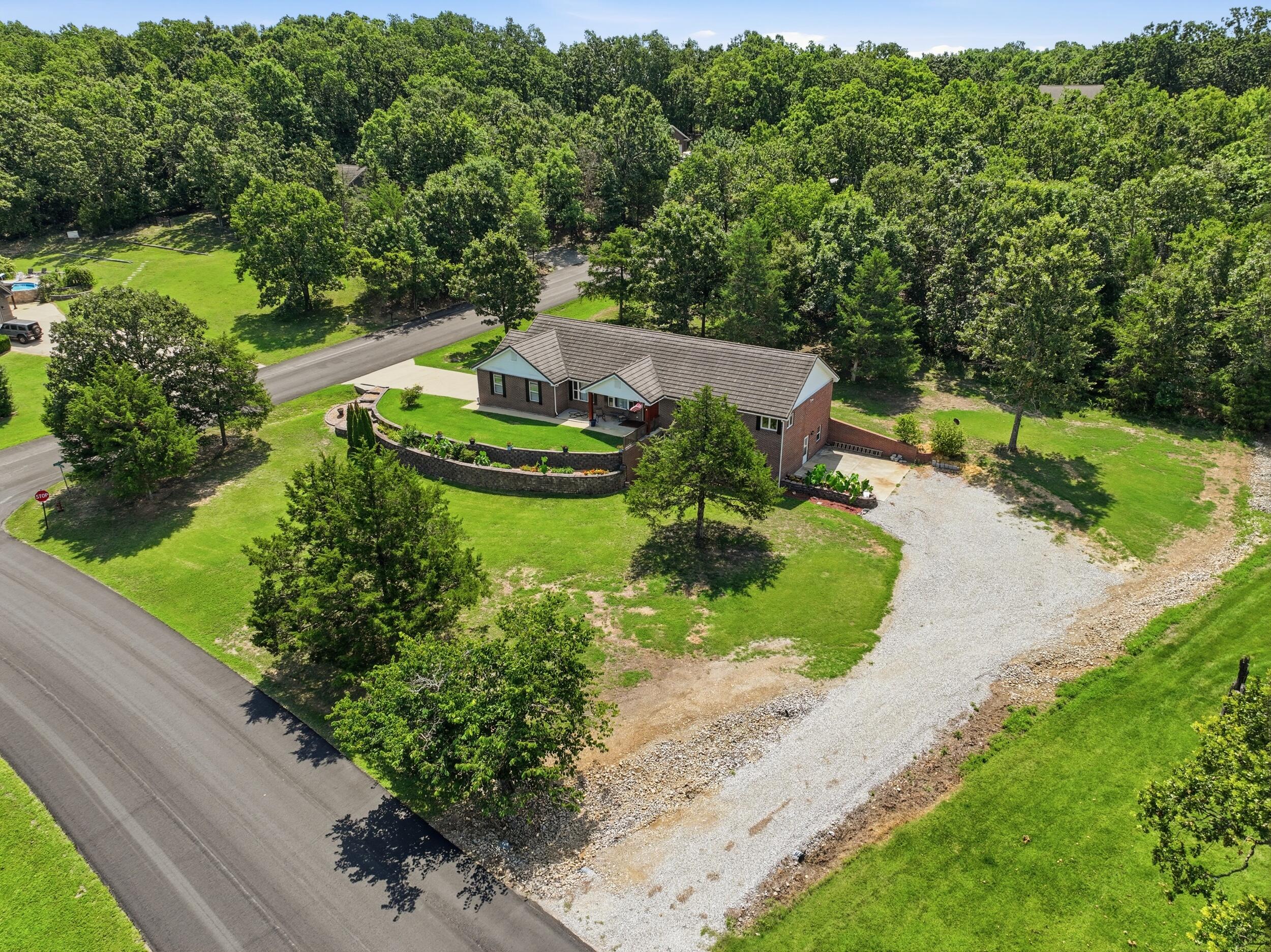 802 Hickory Lake Drive Property Photo 6
