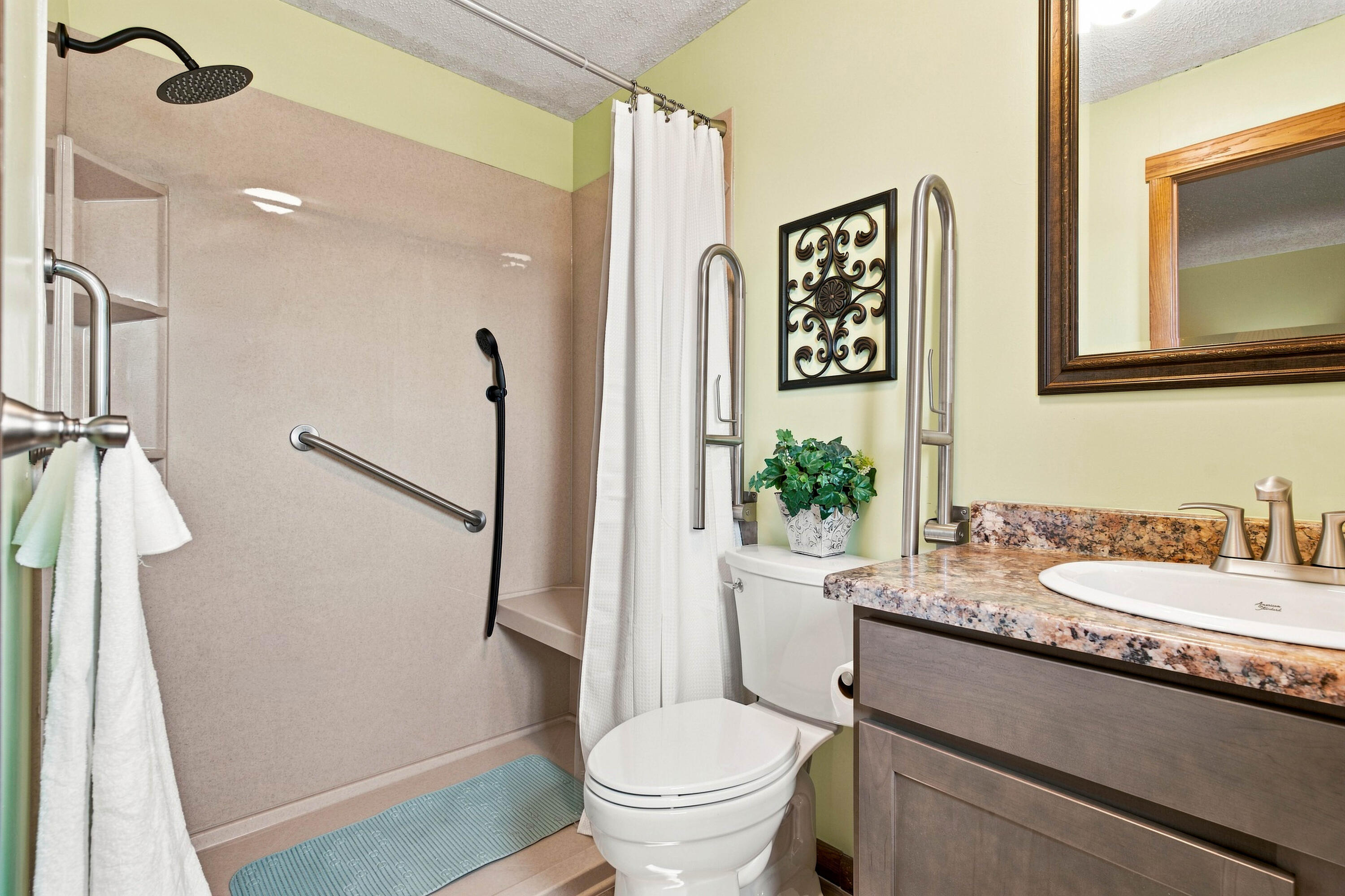 288 Farm Road 1120 Property Photo 14