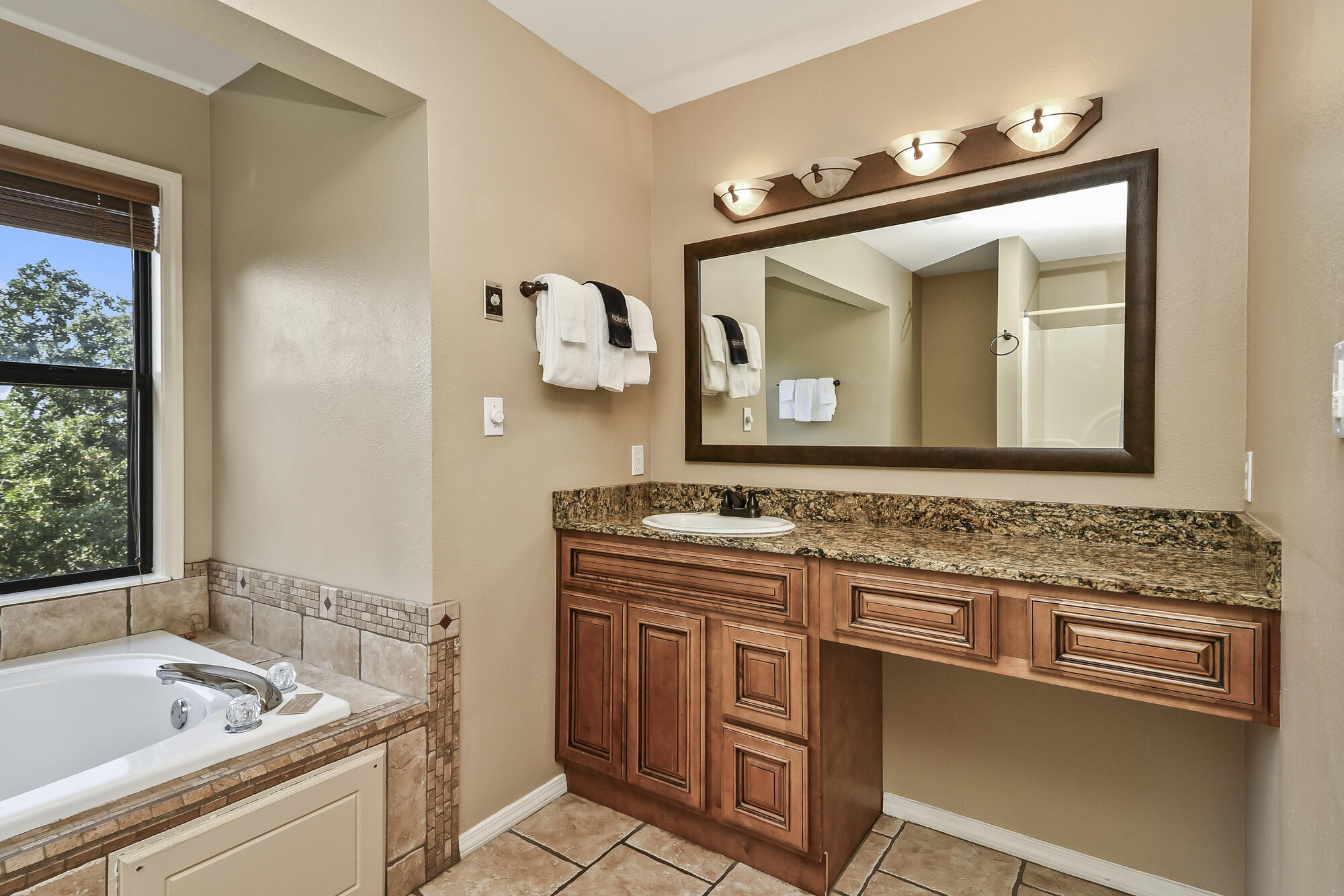 302 Stillwater Trail 327 Property Photo 21