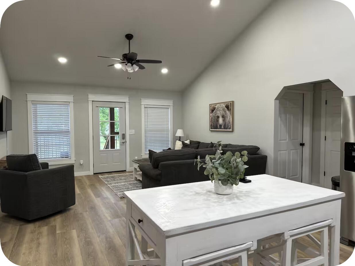 200 Bonnie Lane Property Photo 6