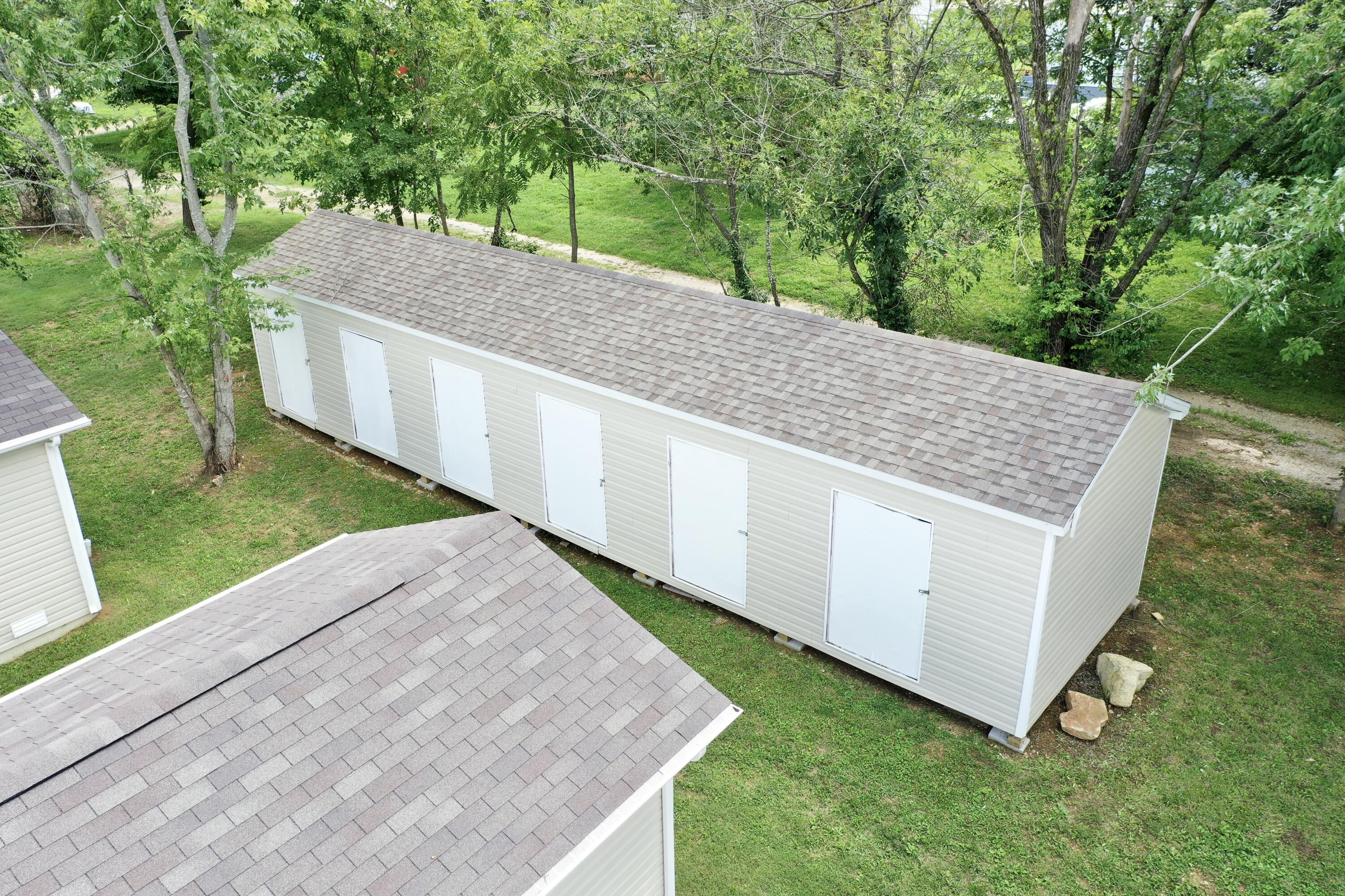922 & 924 Renfrow Avenue Property Photo 4
