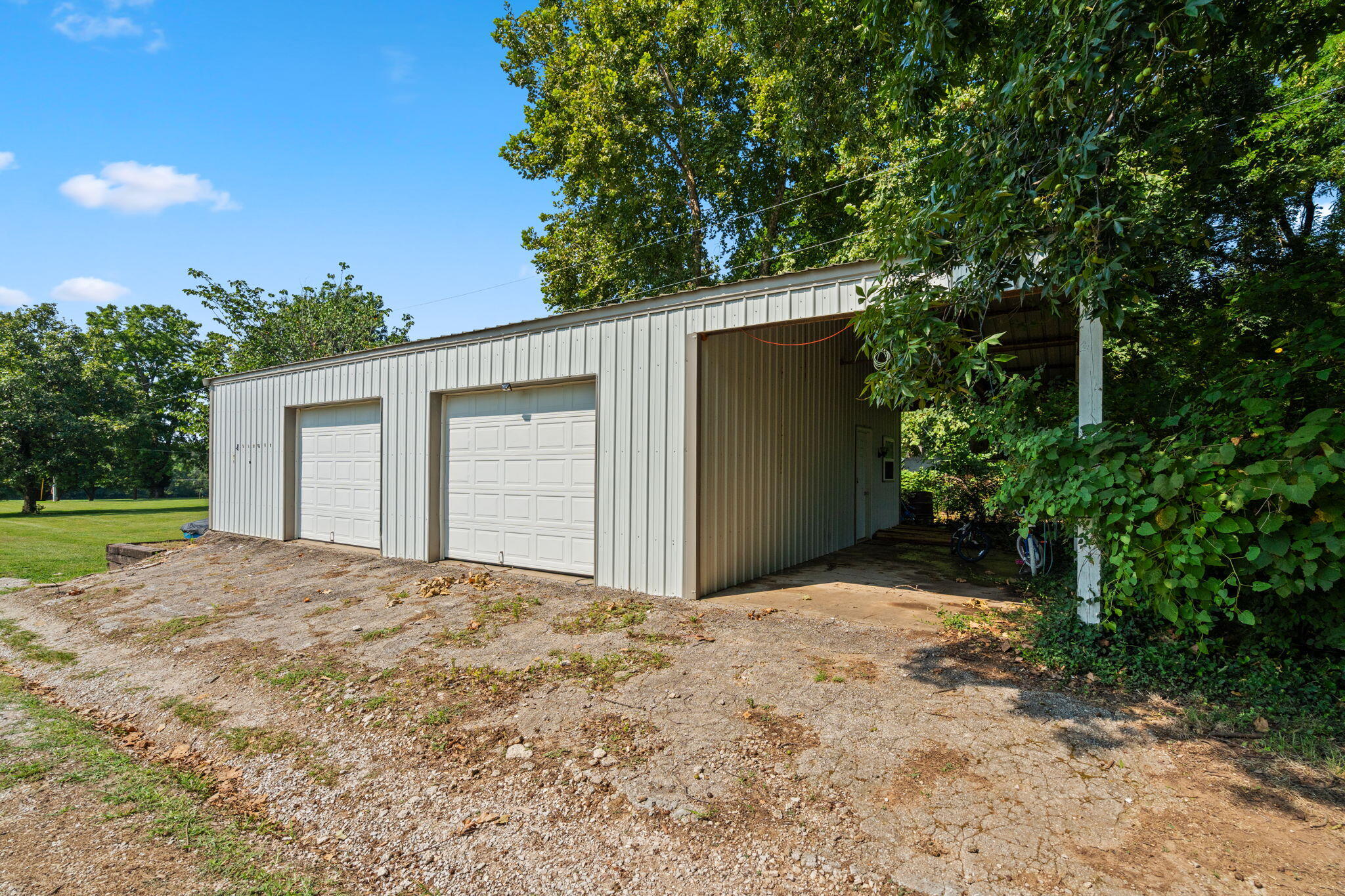 7327 West Farm Rd 88 Property Photo 4