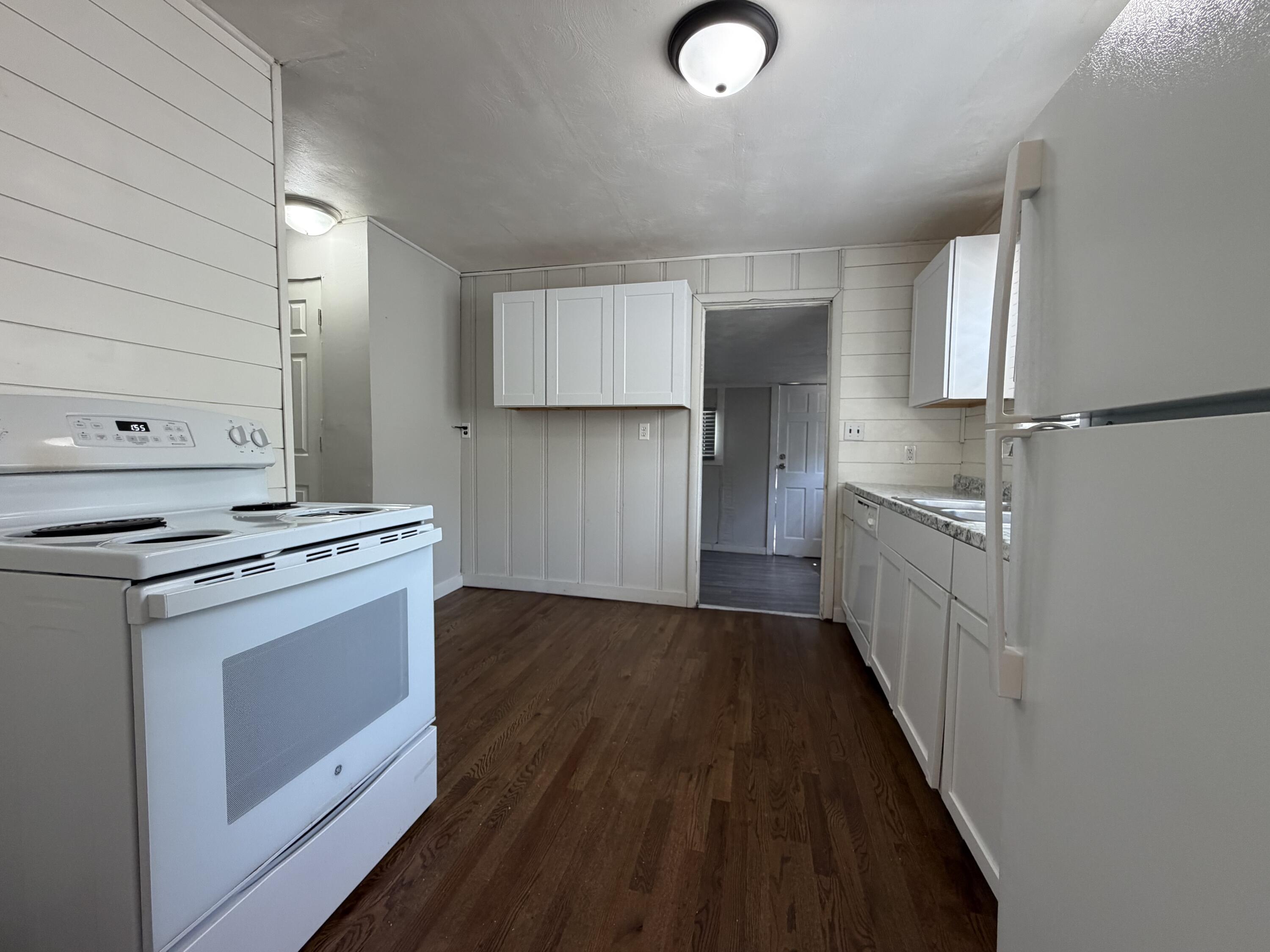 800 North Marion Avenue Property Photo 7