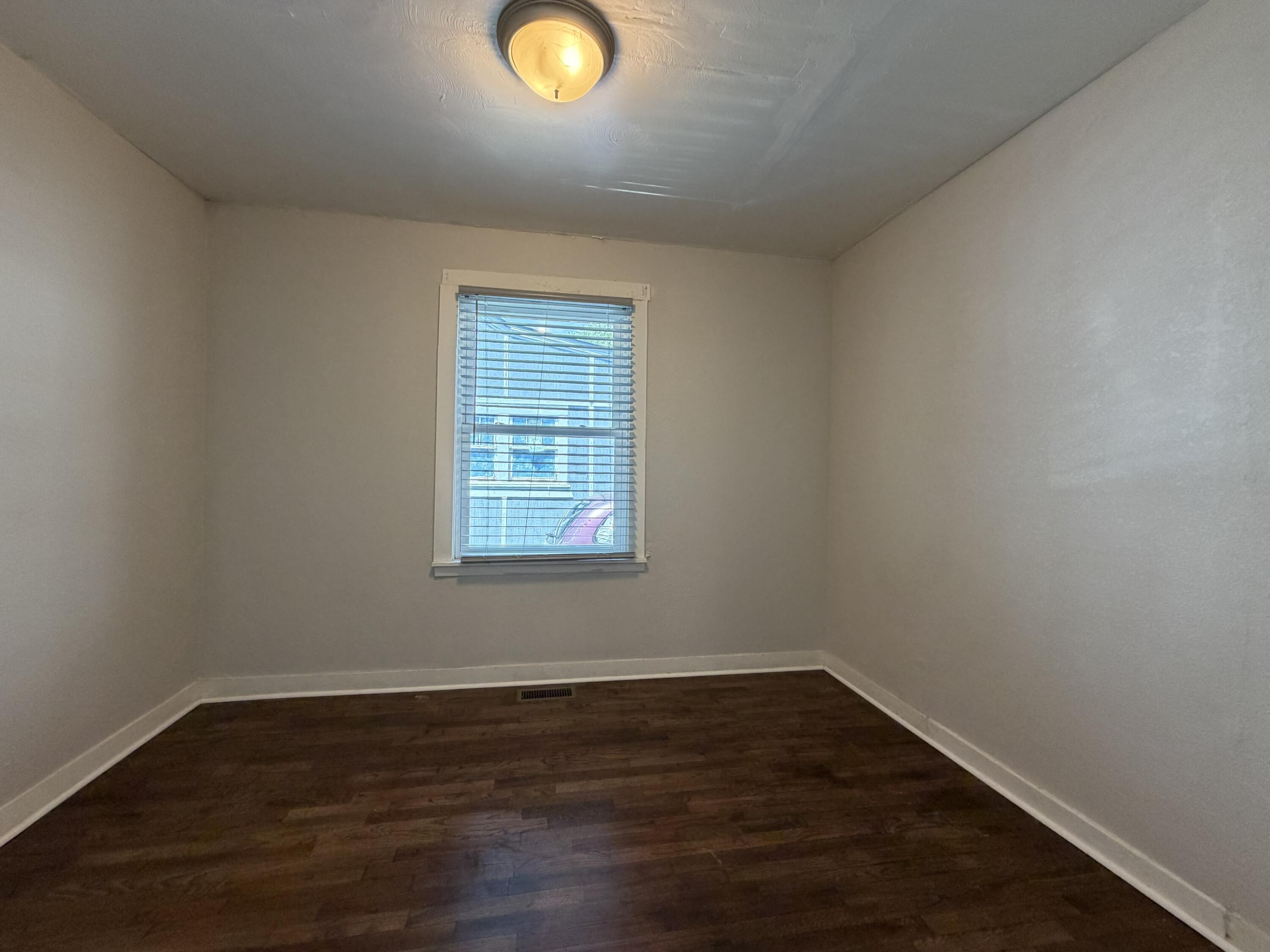 800 North Marion Avenue Property Photo 9