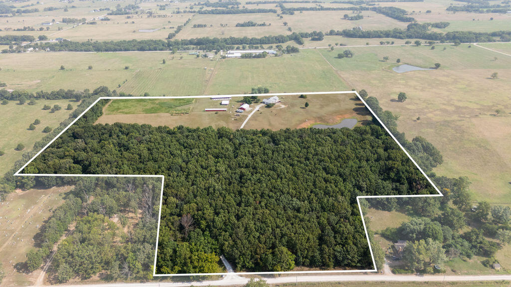 20478 Elm Drive Property Photo 1