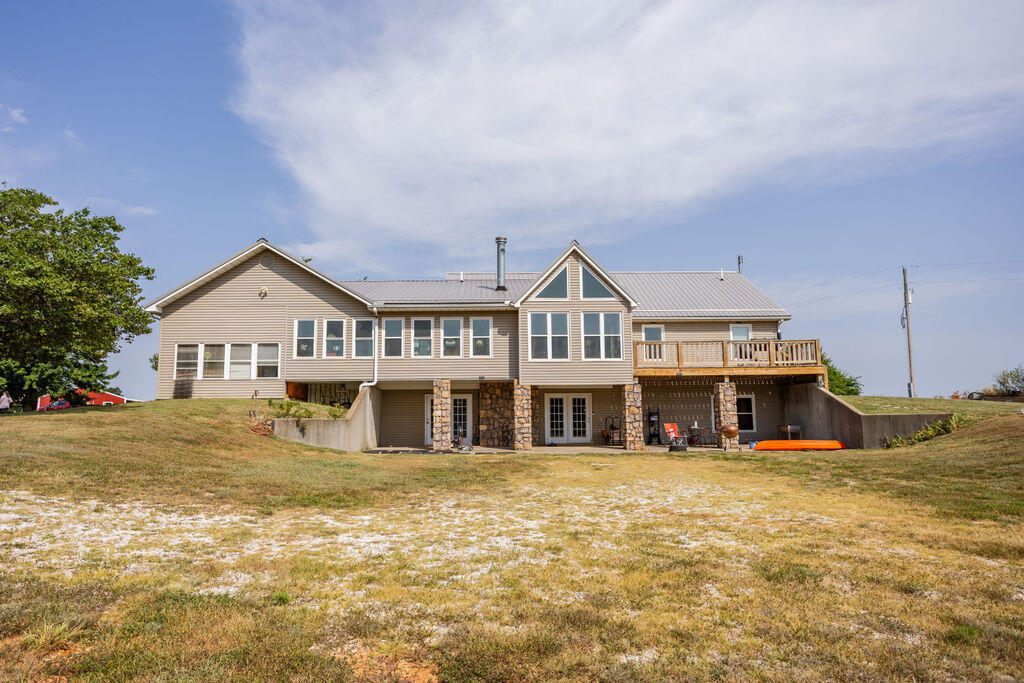20478 Elm Drive Property Photo 1