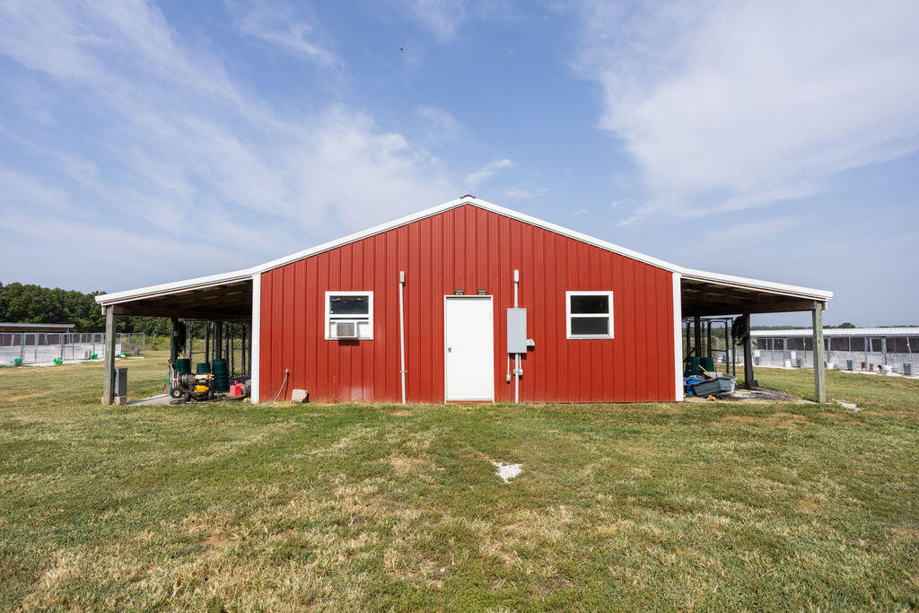 20478 Elm Drive Property Photo 4