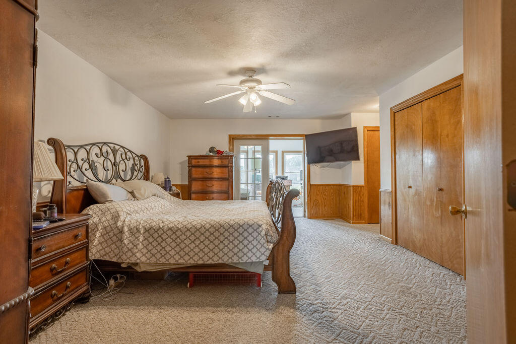 20478 Elm Drive Property Photo 16
