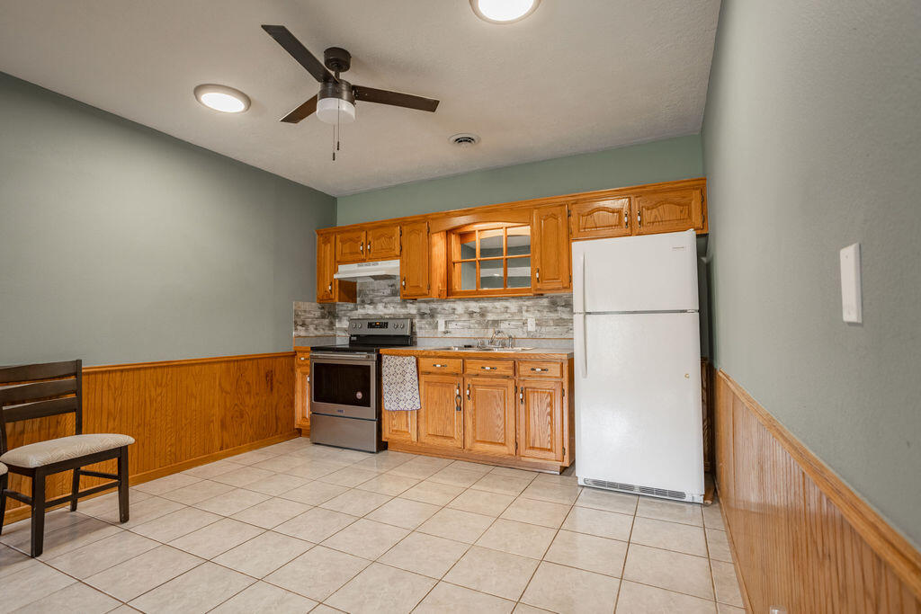20478 Elm Drive Property Photo 22