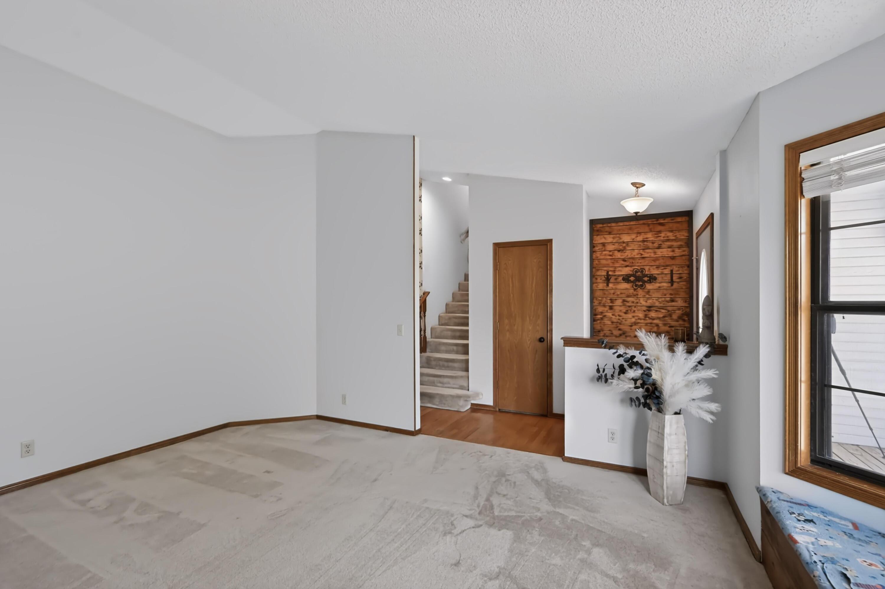 3807 Castle Rock Drive Property Photo 10