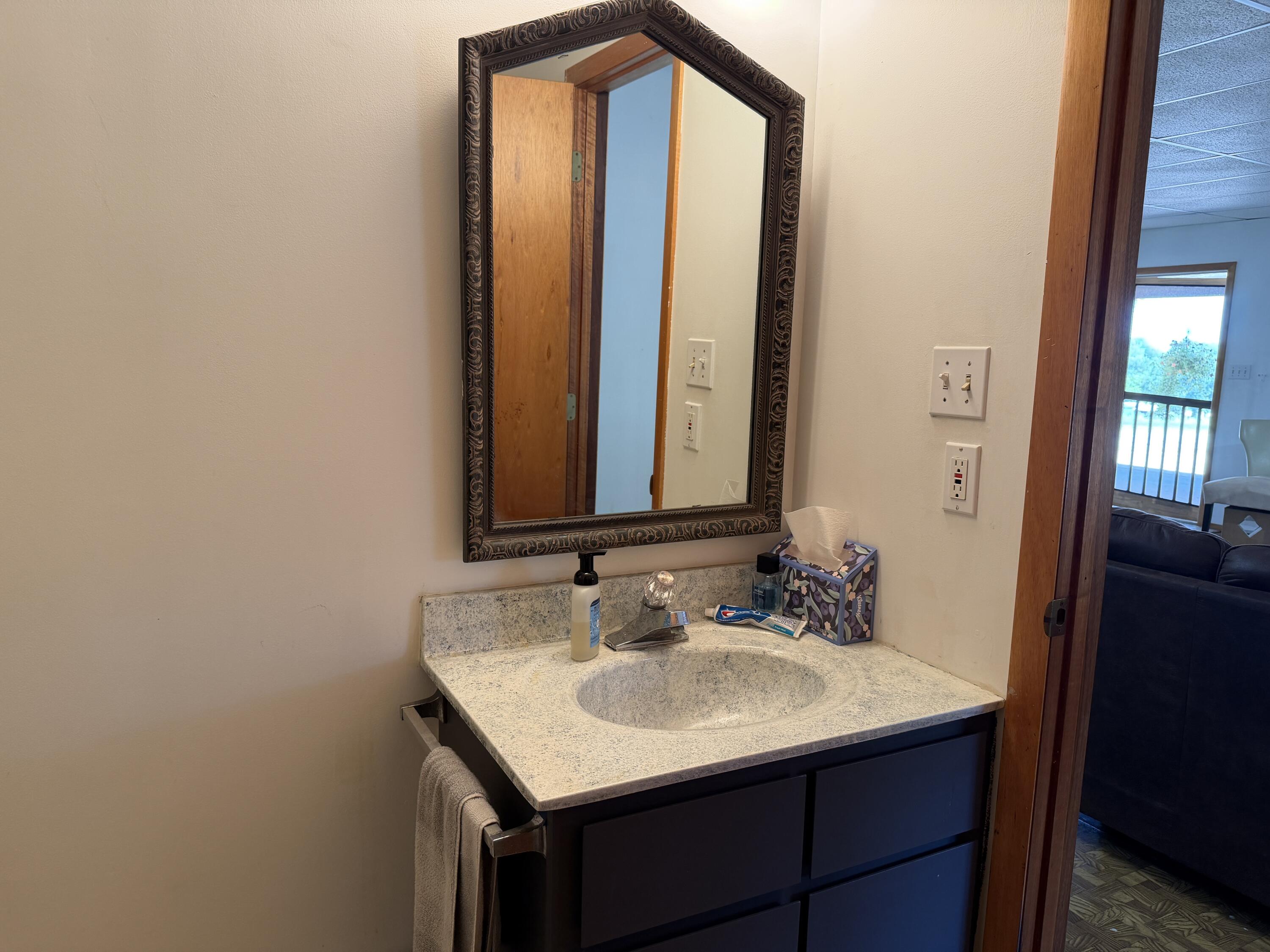 10825 State Route Jj Property Photo 42