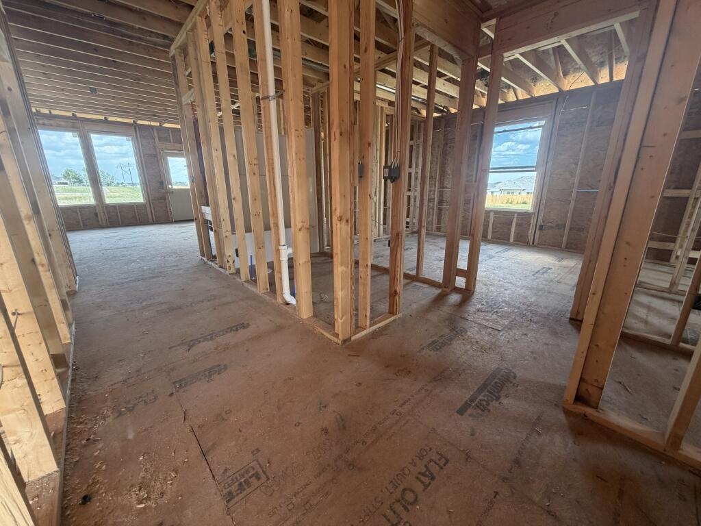 789 West Brook Hollow Road Property Photo 6
