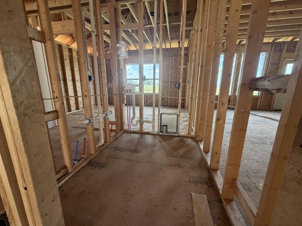 789 West Brook Hollow Road Property Photo 12
