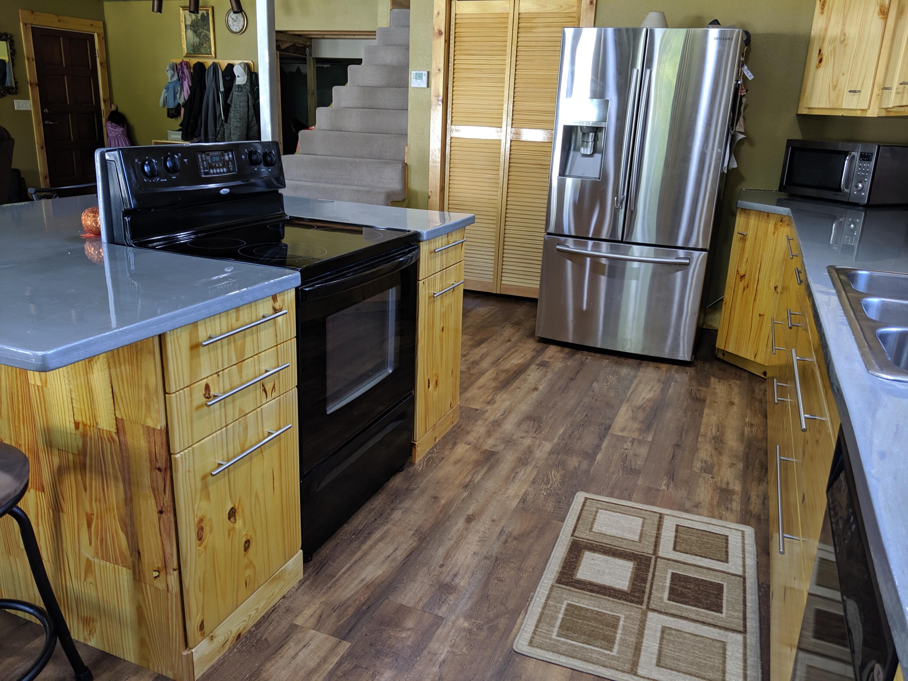 615 West Benton Street Property Photo 20