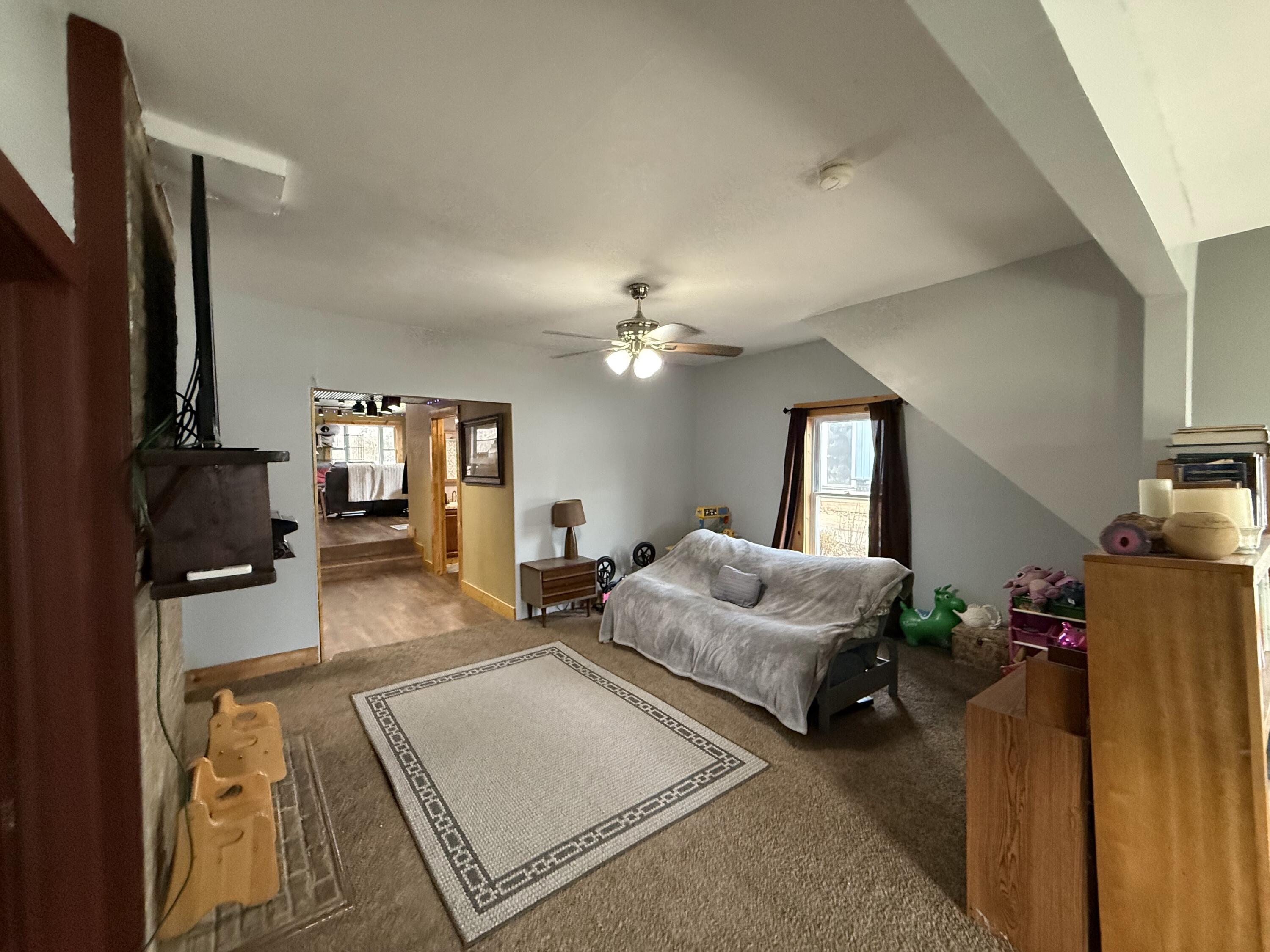 615 West Benton Street Property Photo 44