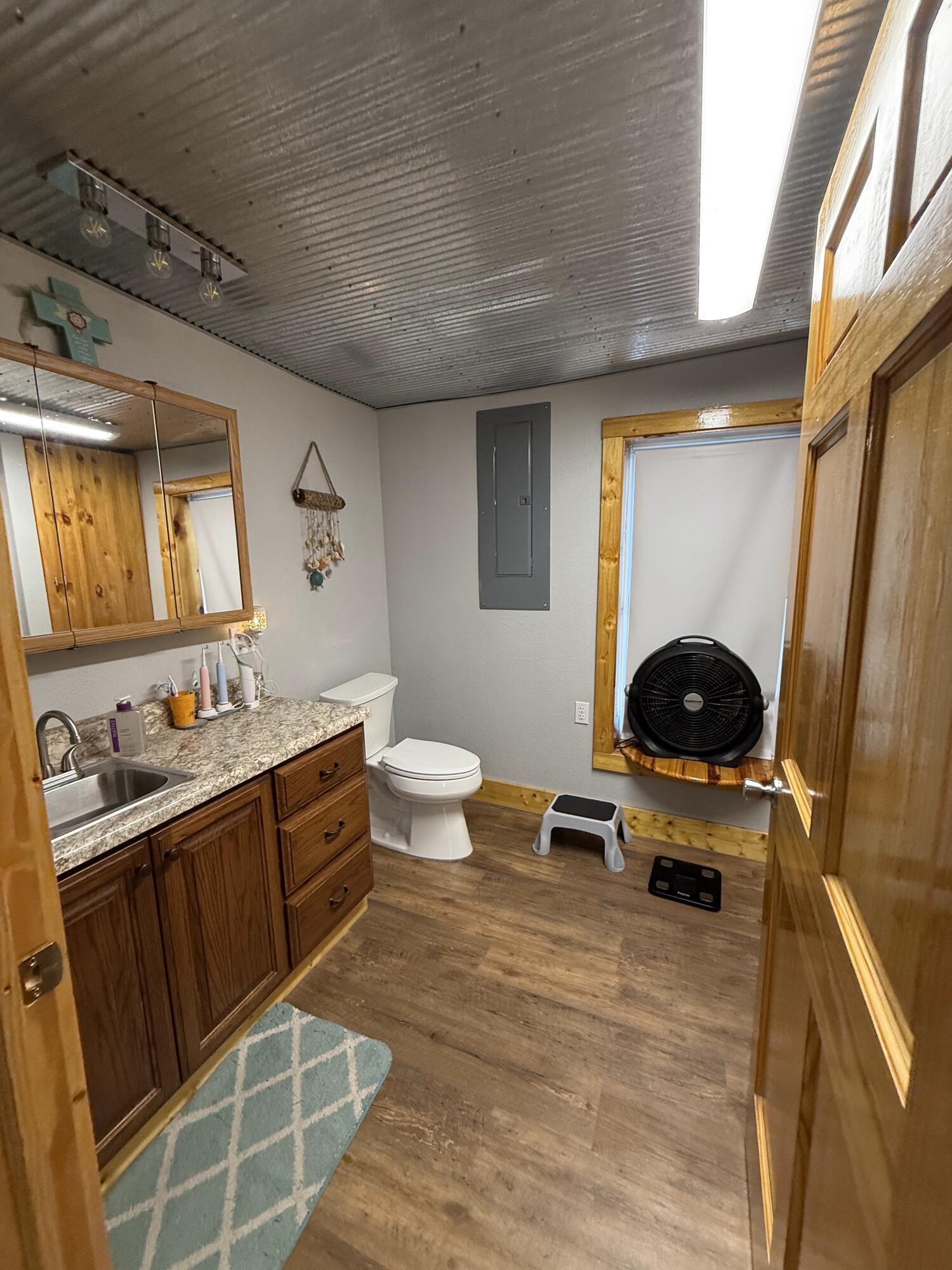 615 West Benton Street Property Photo 51