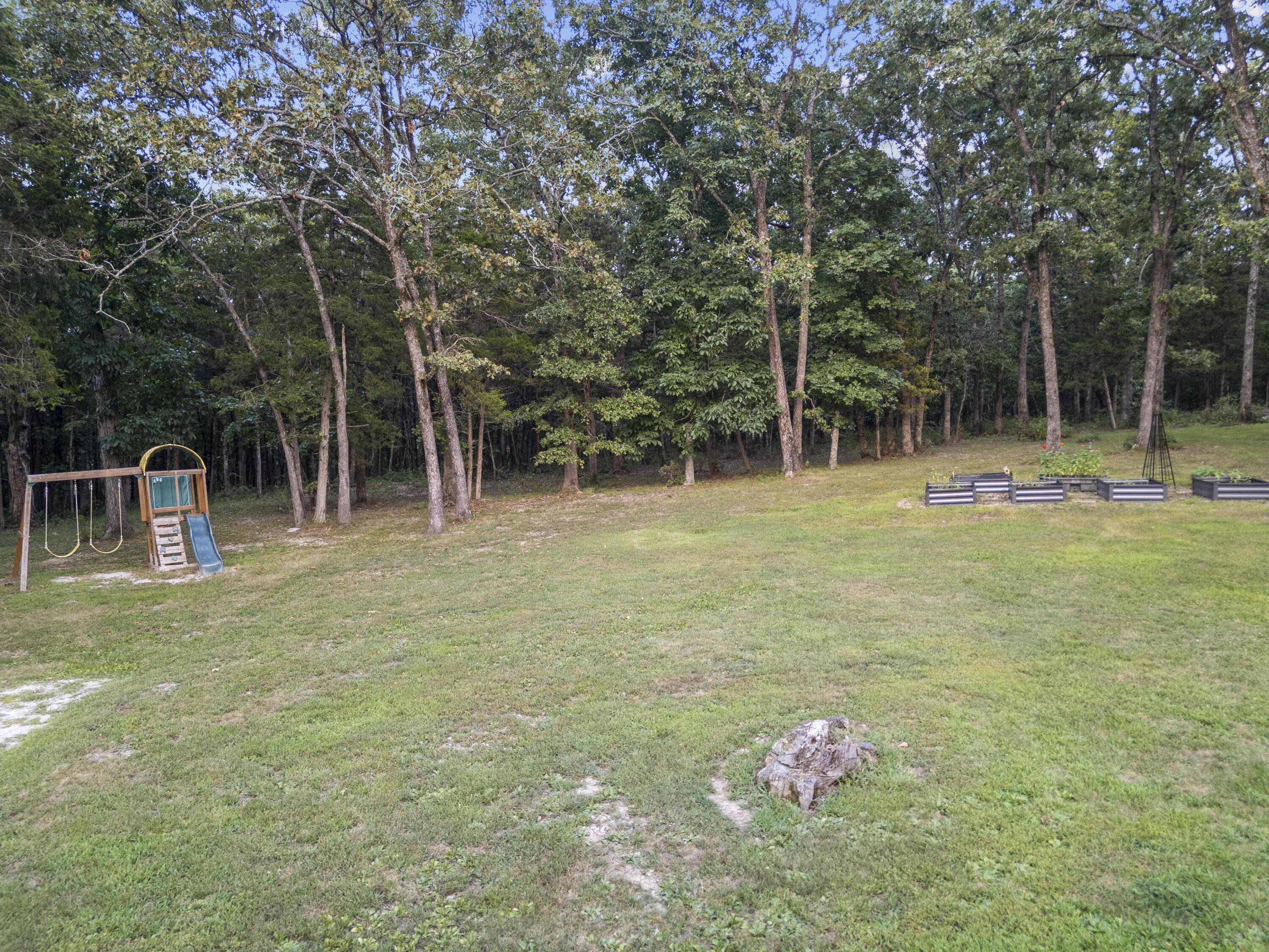 18275 New Hermitage Drive Property Photo 43