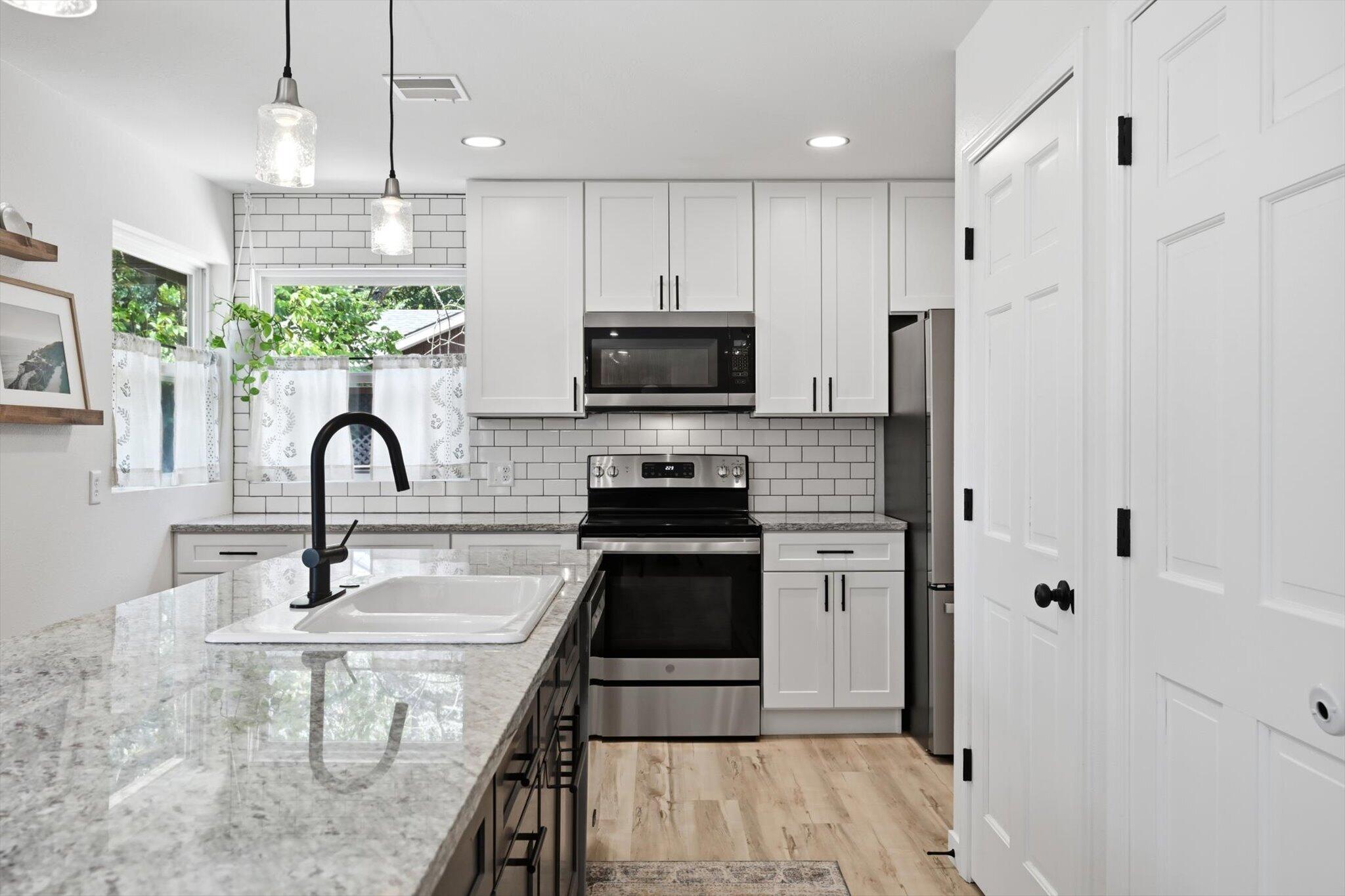 5055 South Walnut Hill Road Property Photo 14