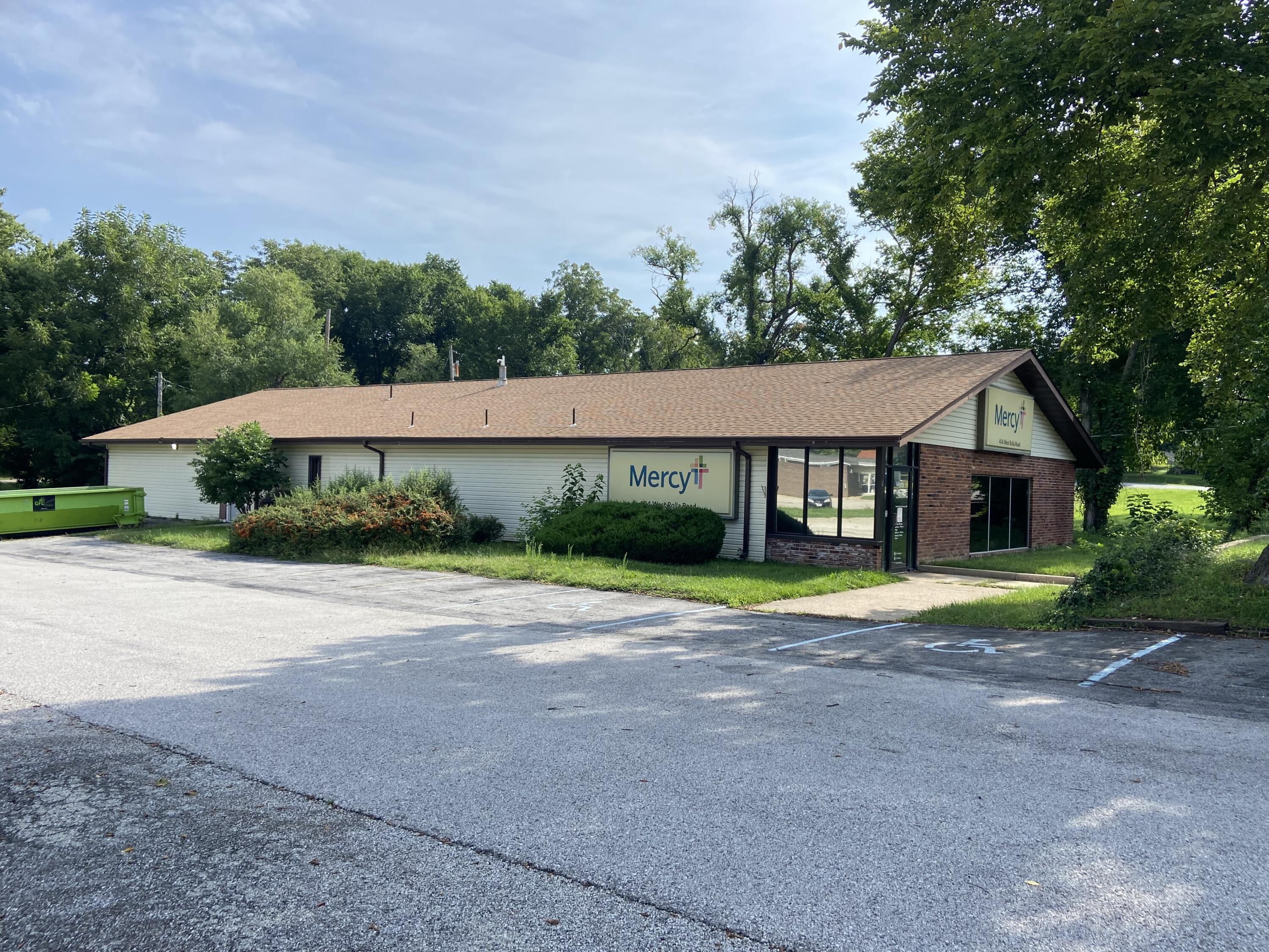 404 West Rolla Road Property Photo 4