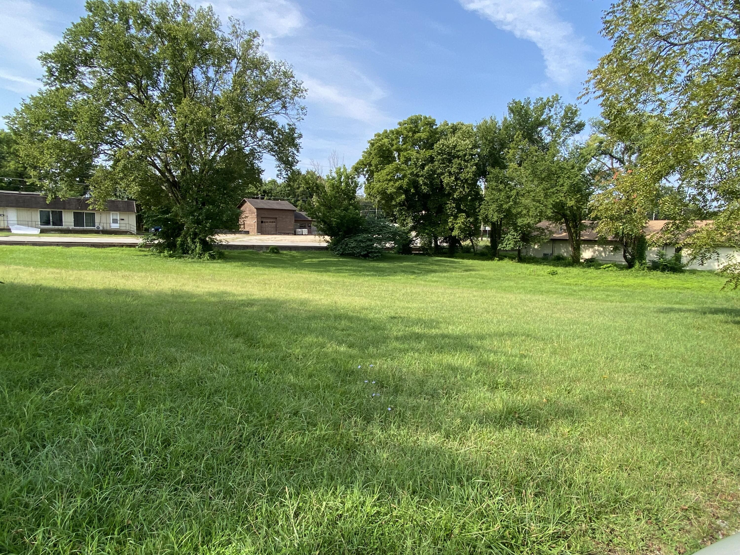 404 West Rolla Road Property Photo 38