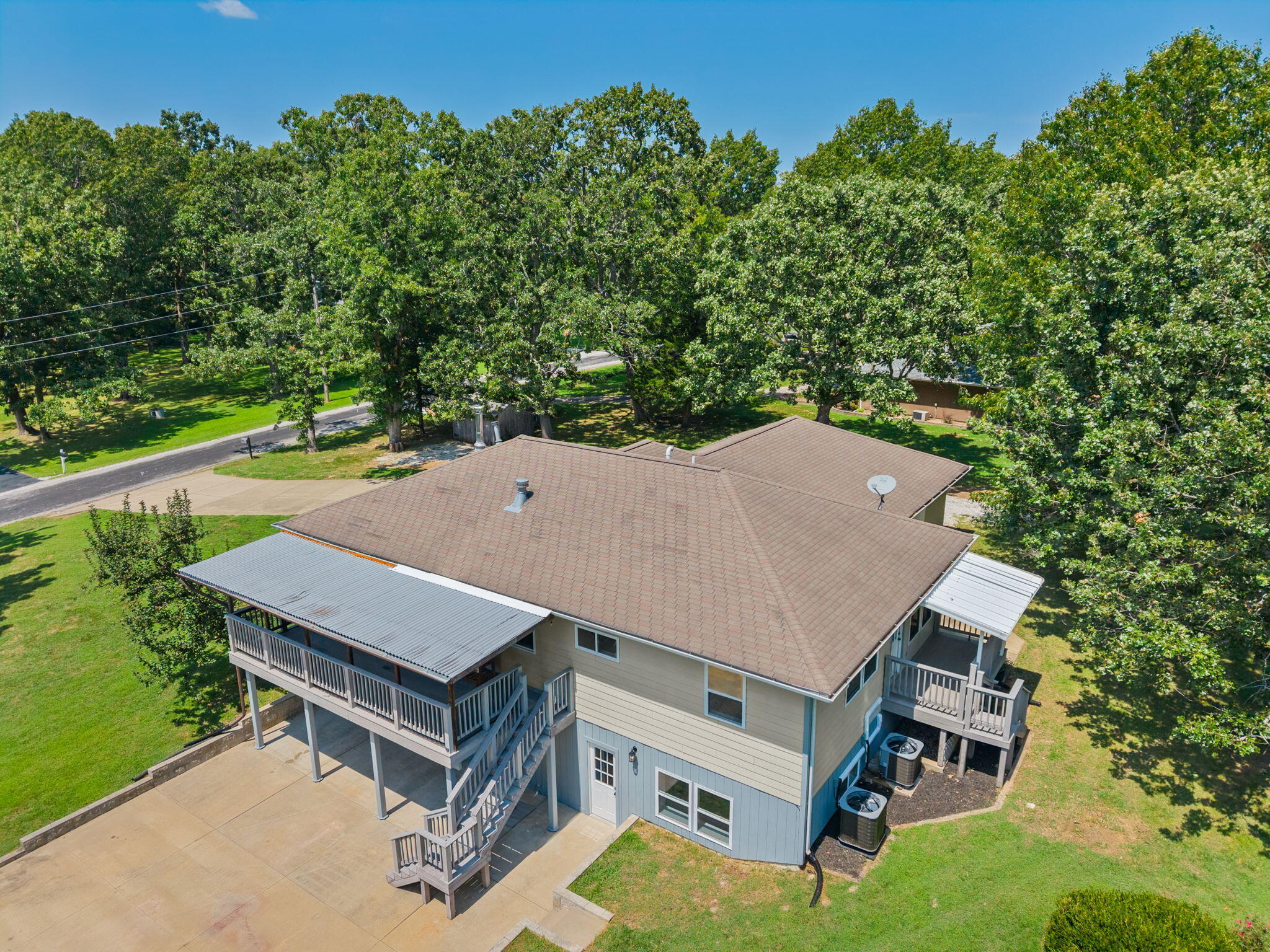 150 Chelsea Lane Property Photo 3
