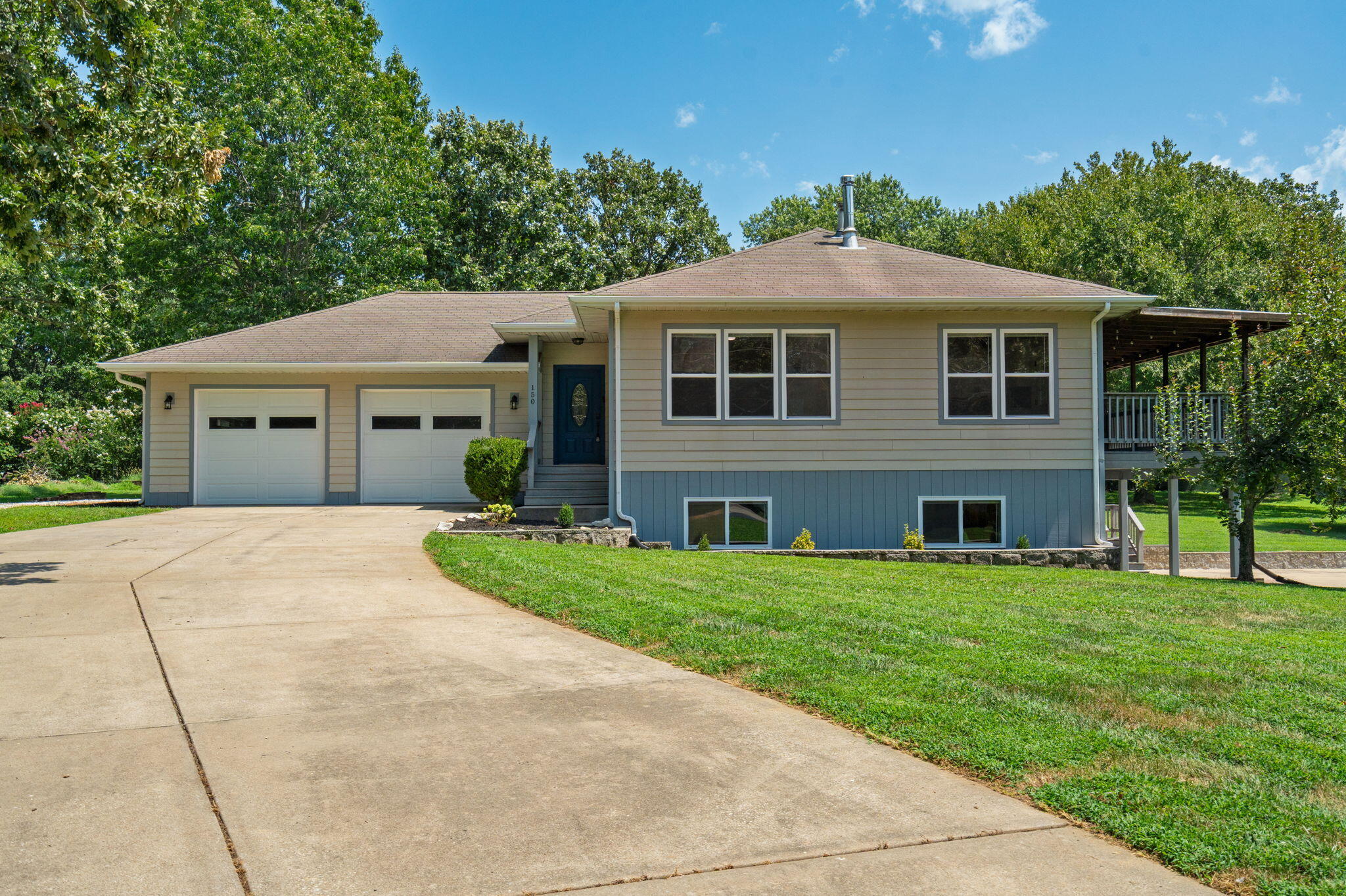 150 Chelsea Lane Property Photo 4