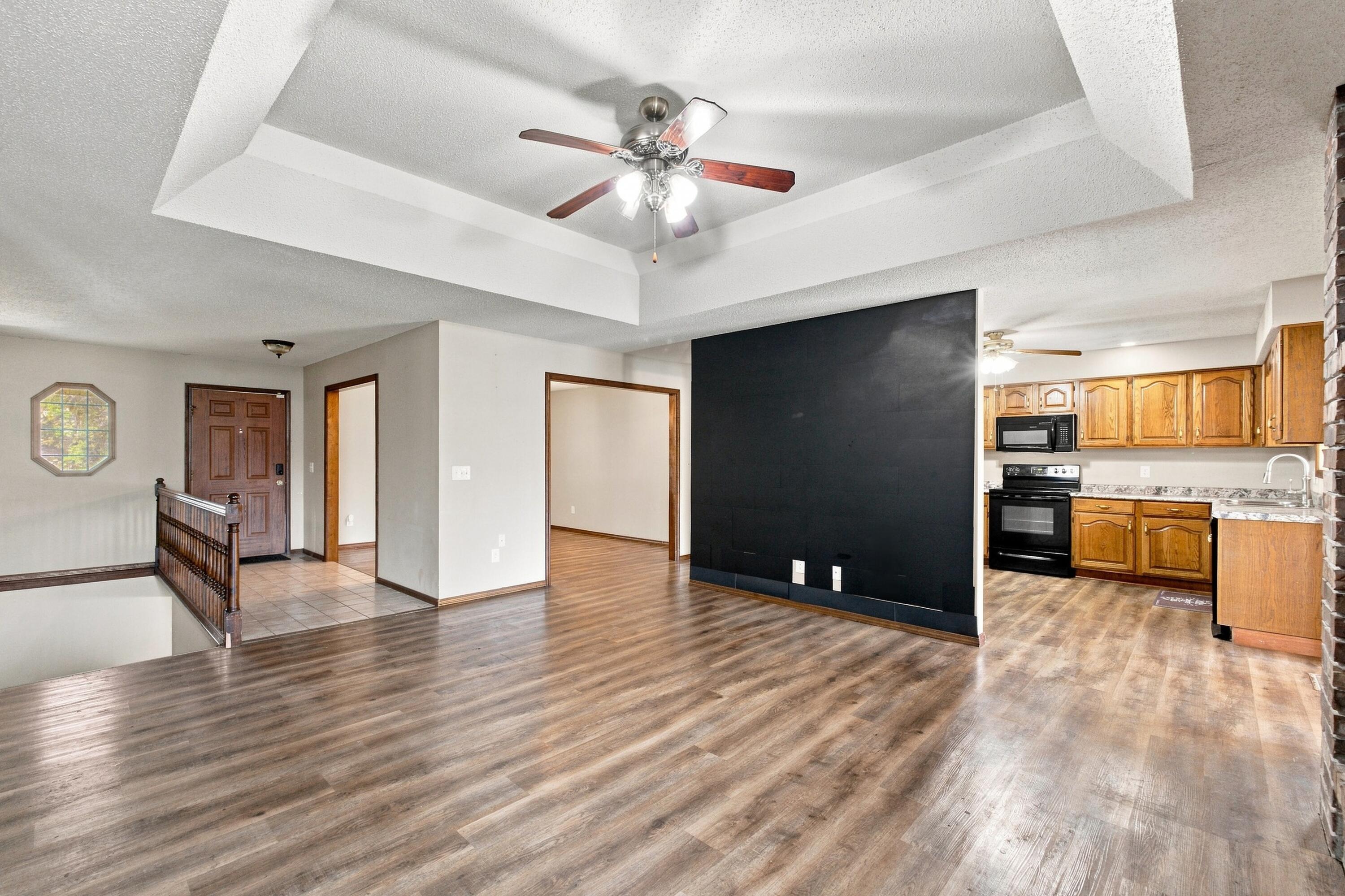 3808 West Kingsley Street Property Photo 5