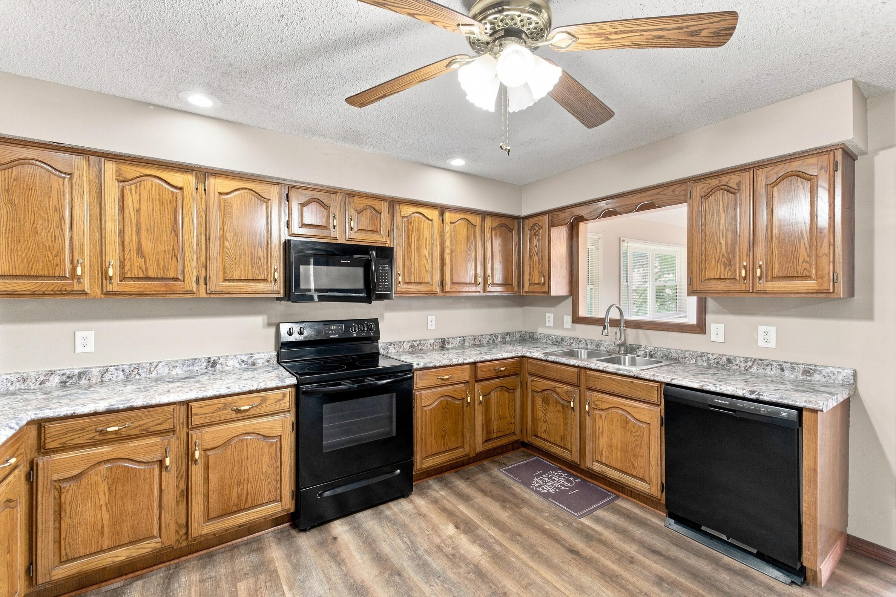 3808 West Kingsley Street Property Photo 12