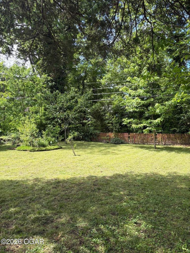1621 South Main Street Property Photo 43