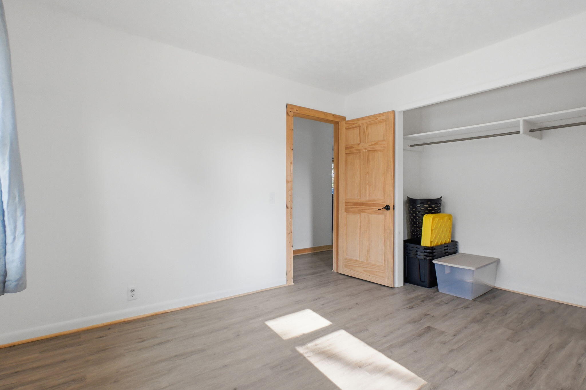 208 South Clompton Street Property Photo 23