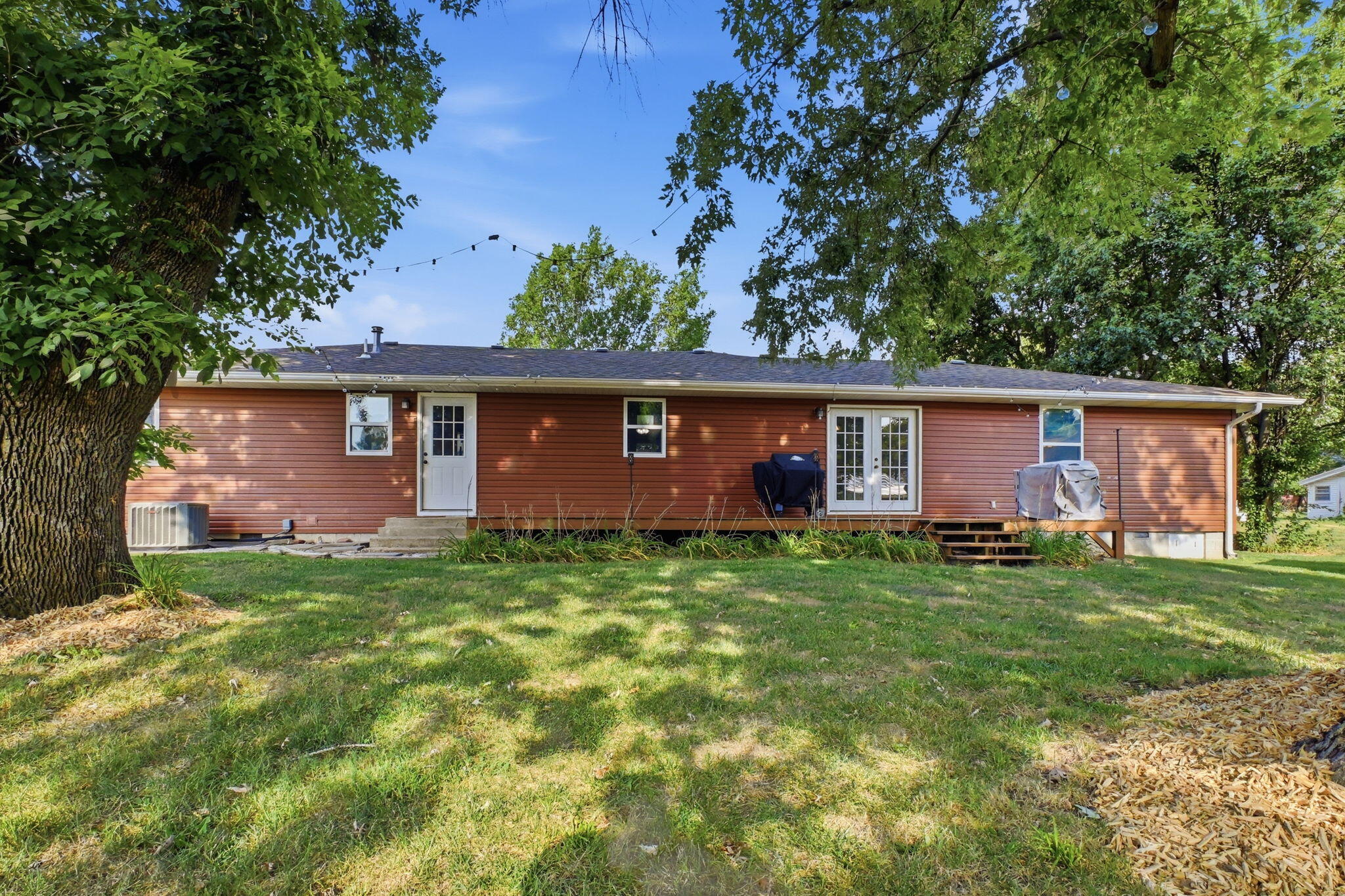 208 South Clompton Street Property Photo 29