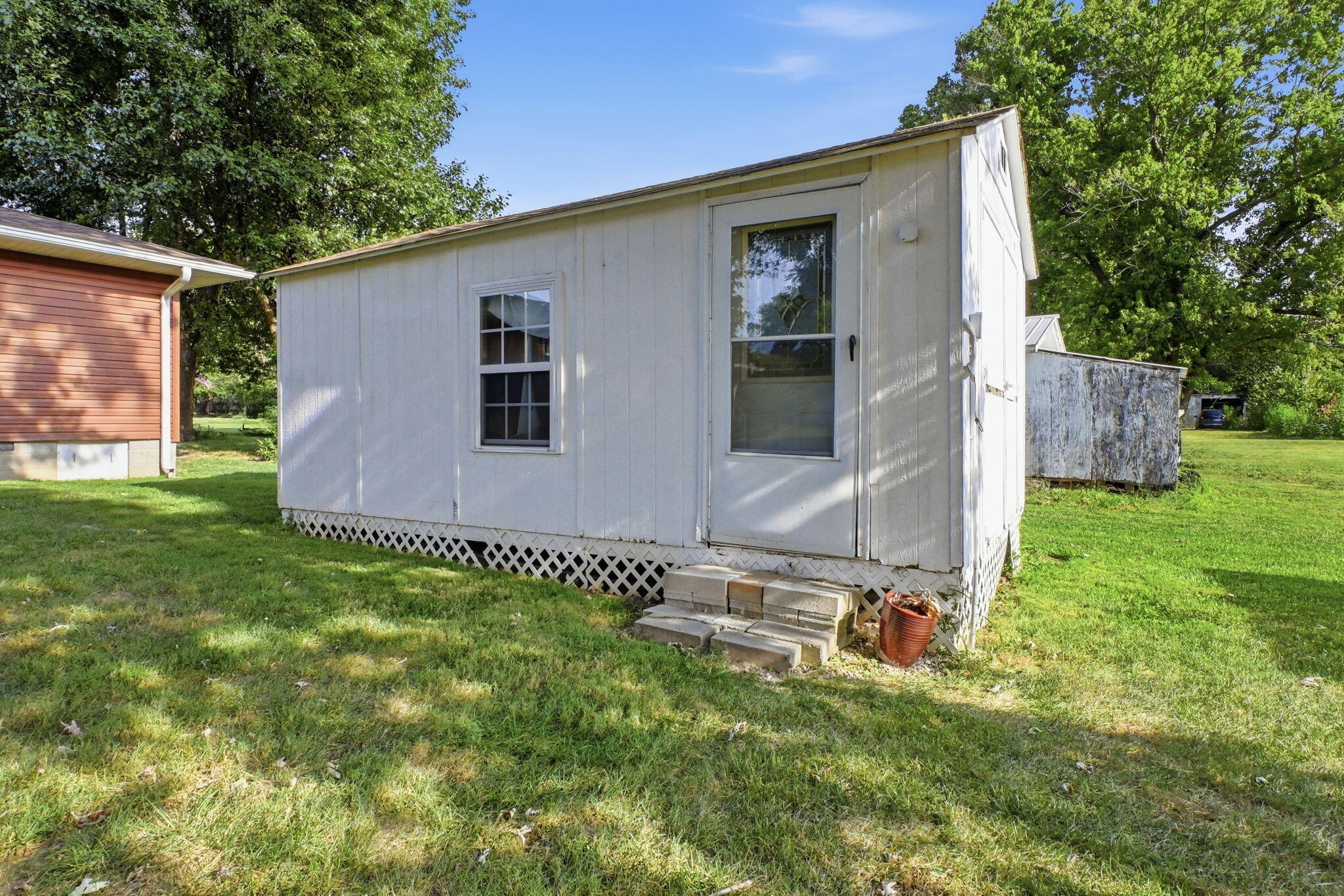 208 South Clompton Street Property Photo 31
