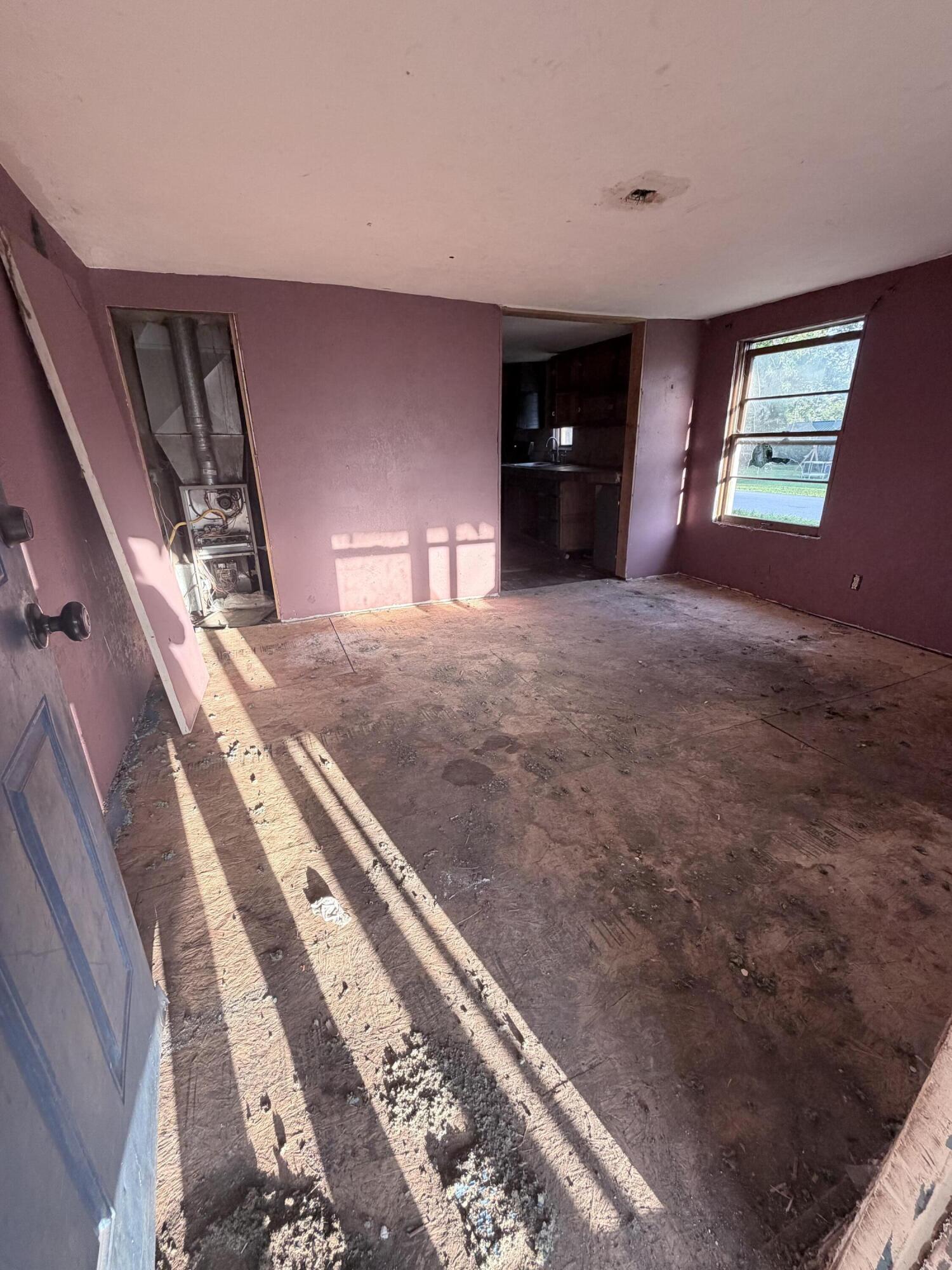 1847 North Hillcrest Avenue Property Photo 7