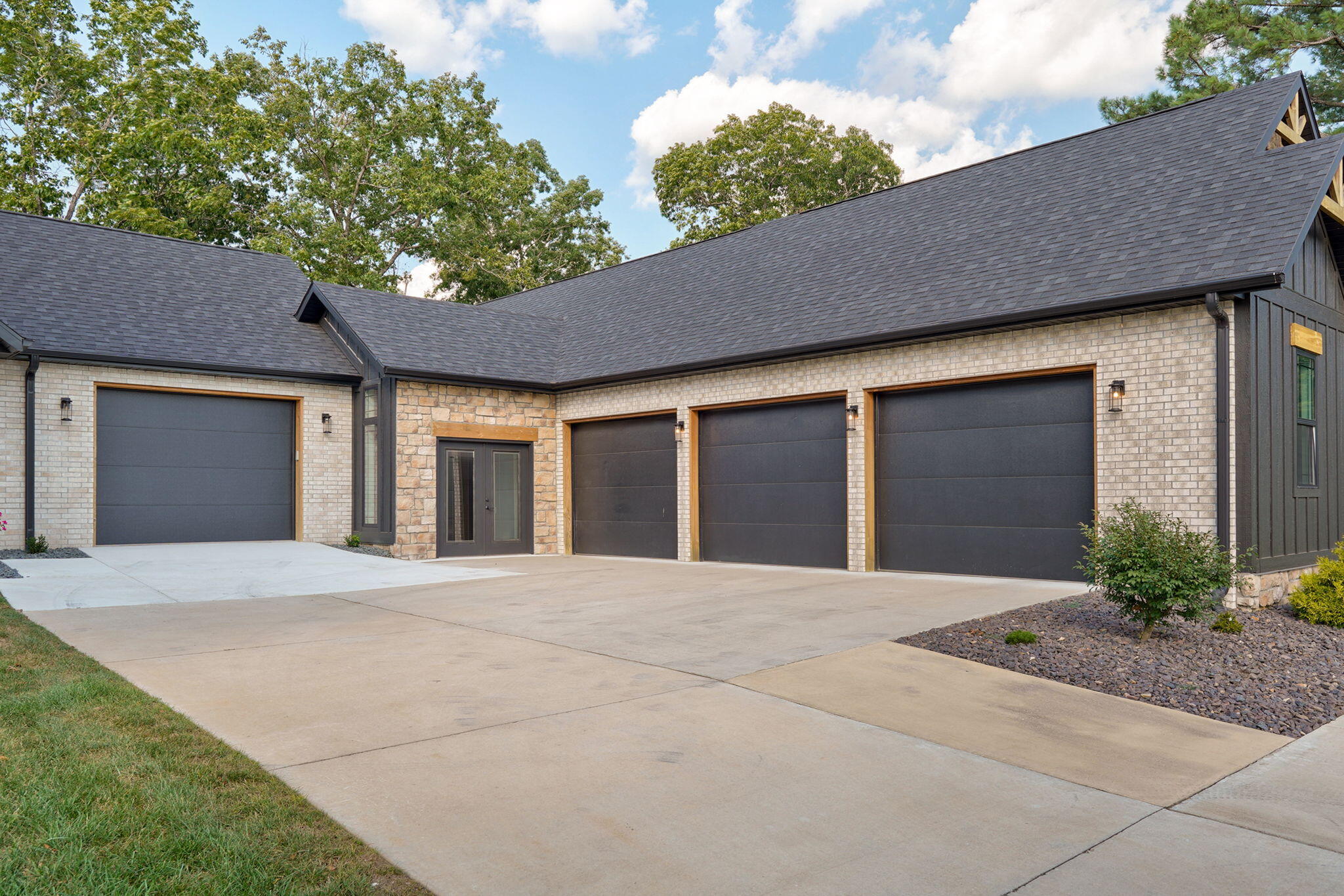 781 Seven Pines Drive Property Photo 13