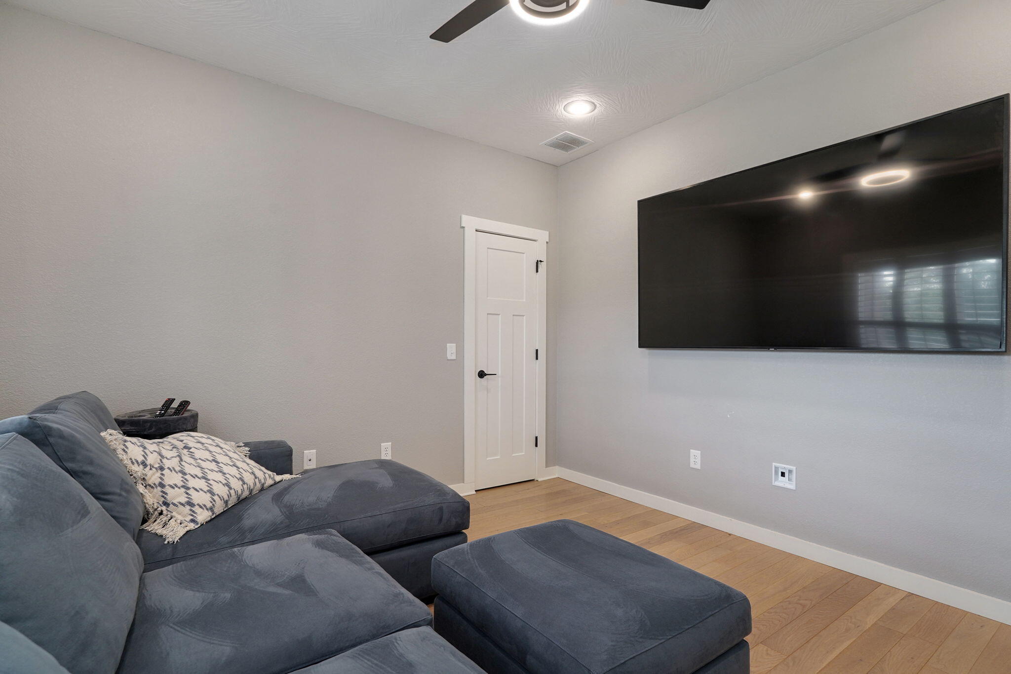 781 Seven Pines Drive Property Photo 18
