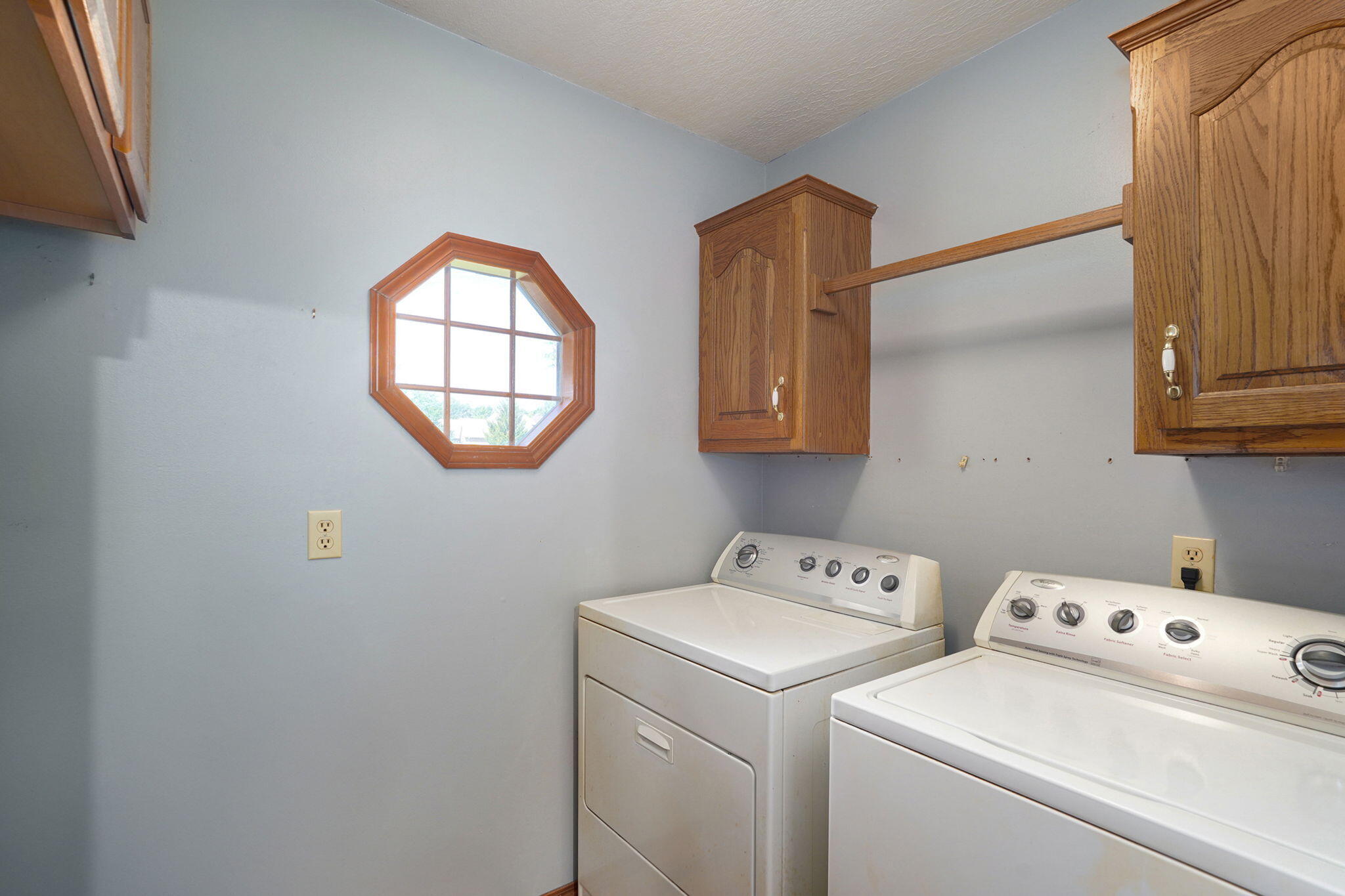 942 South Greentree Avenue Property Photo 15